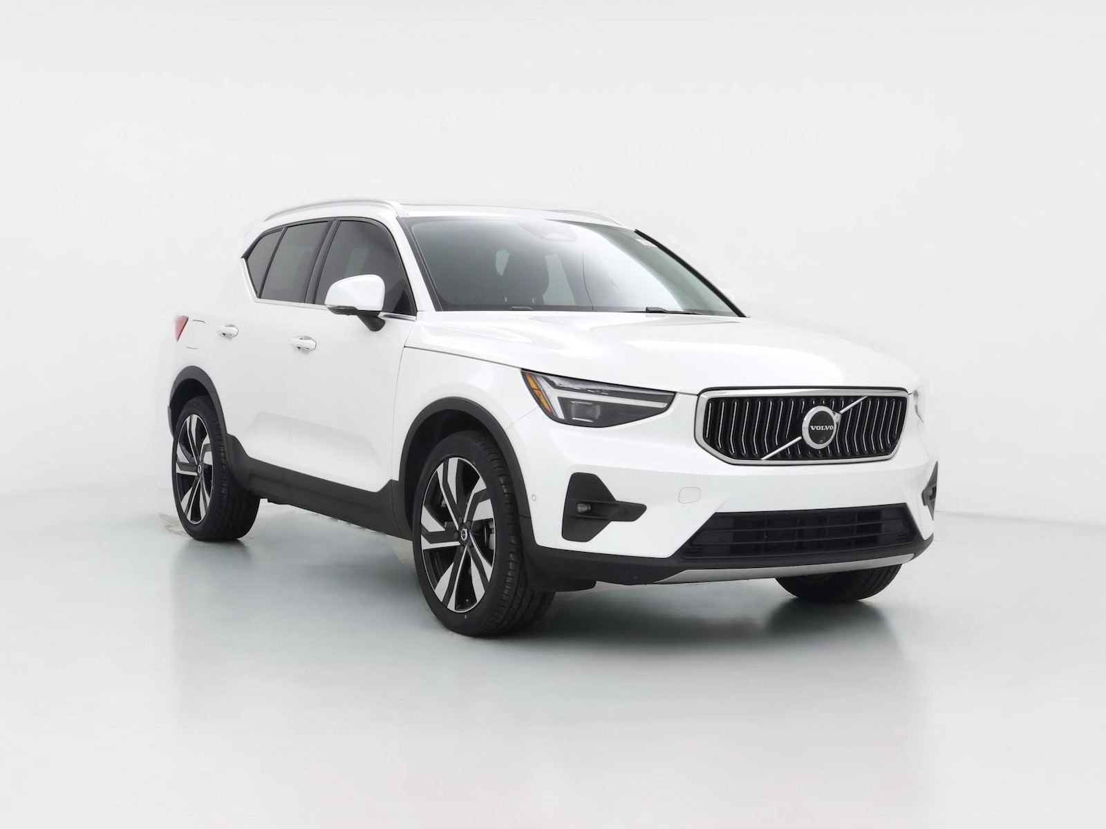 2024 Volvo XC40