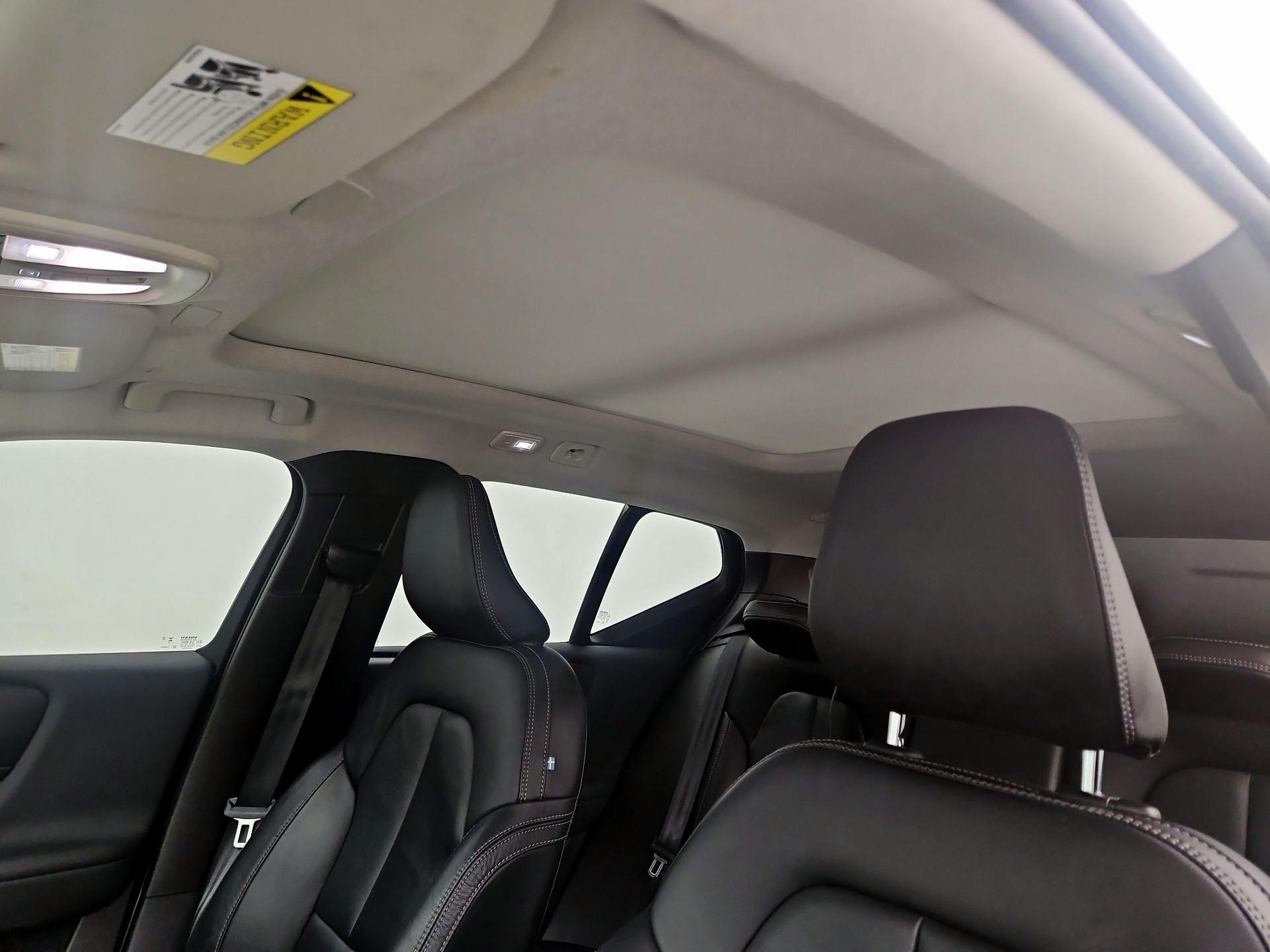Thumbnail: 2024 Volvo XC40 - 20