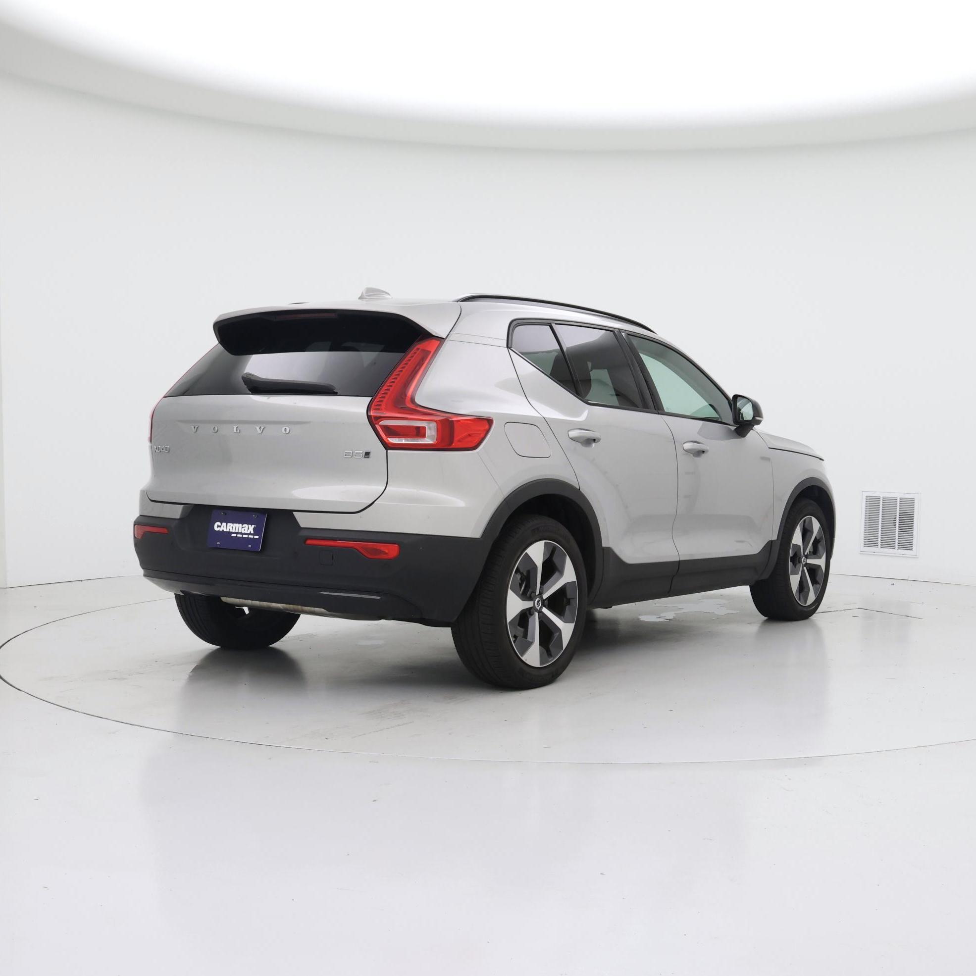 Thumbnail: 2024 Volvo XC40 - 8