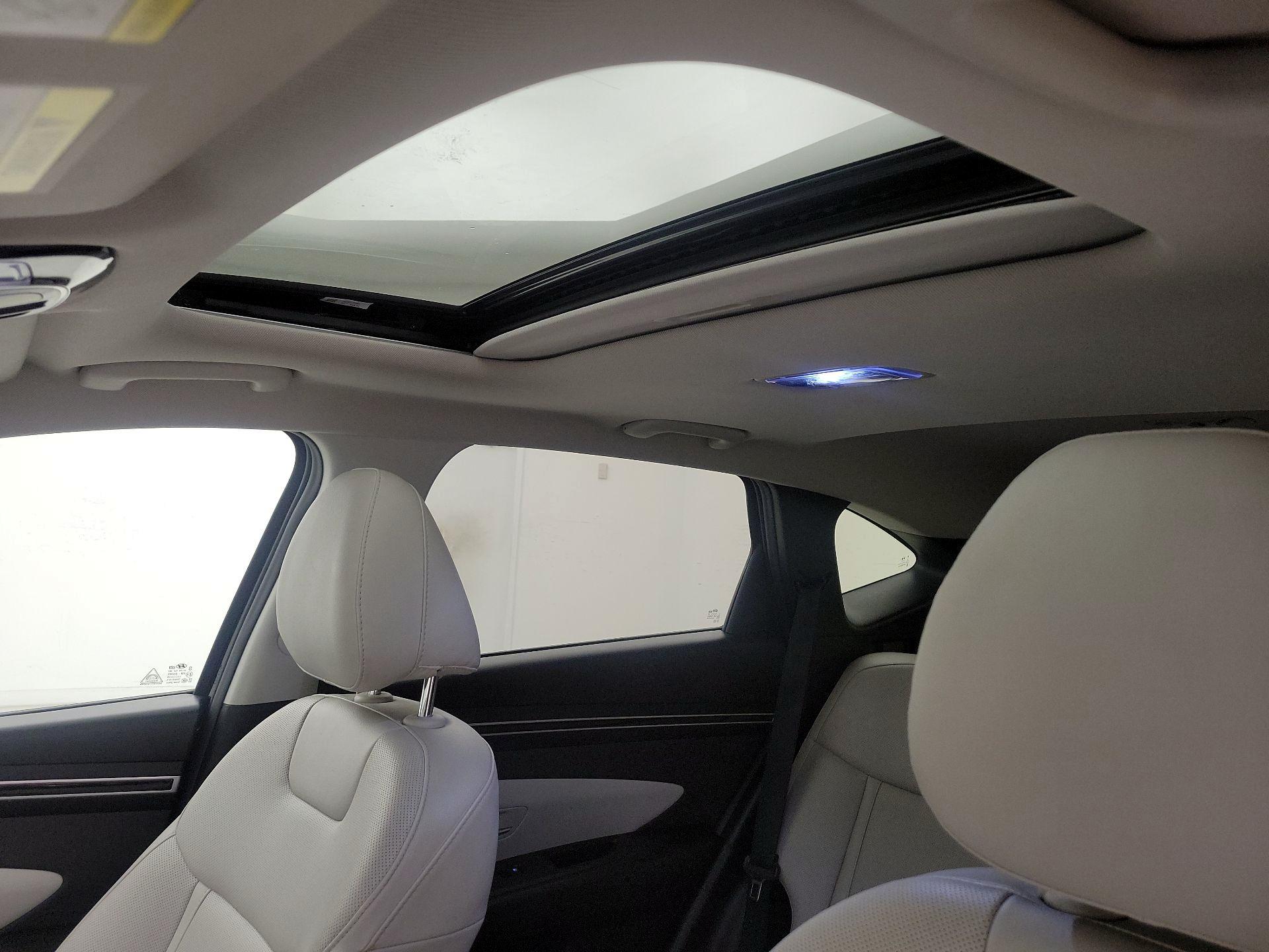 Thumbnail: 2023 Hyundai Tucson - 19