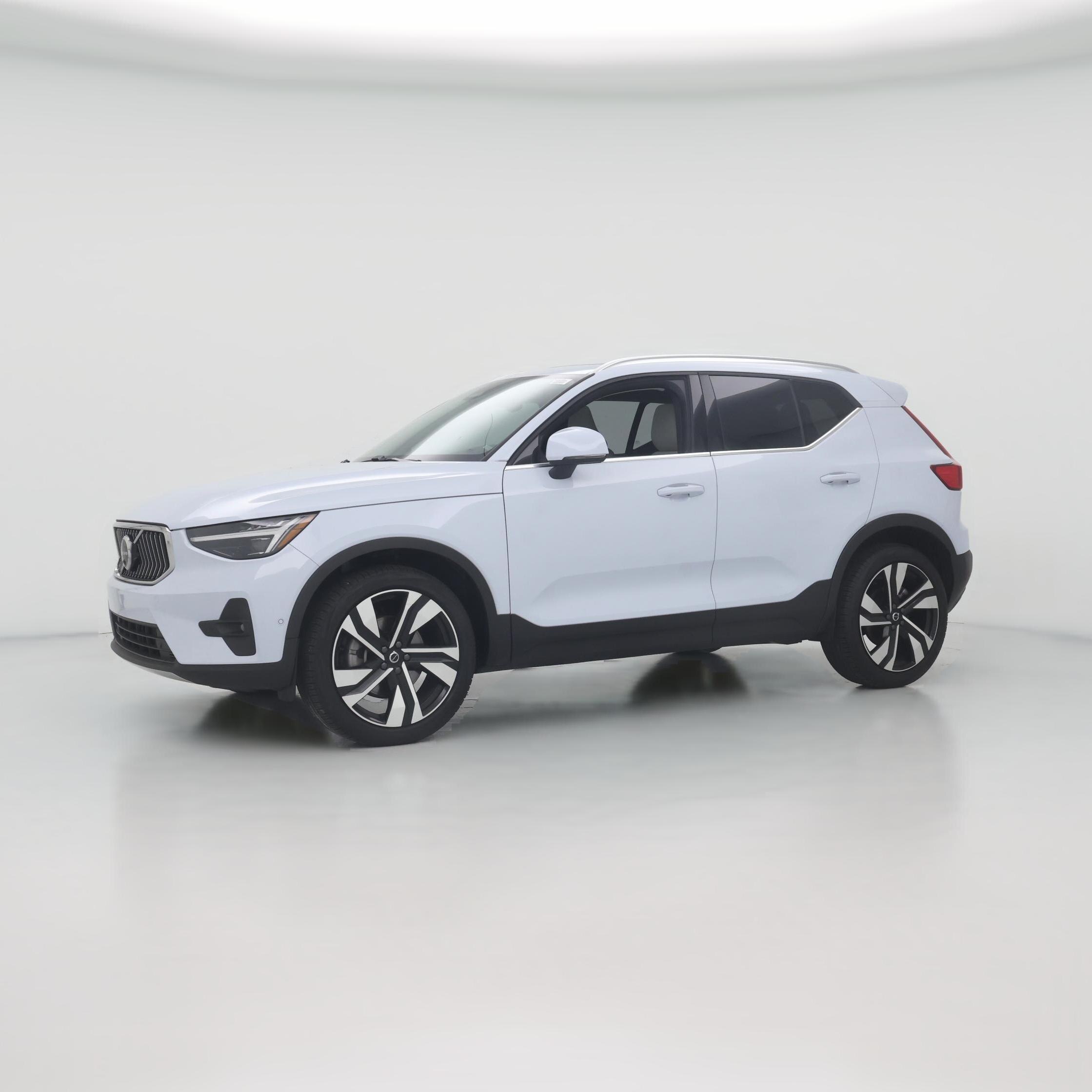 Thumbnail: 2024 Volvo XC40 - 1