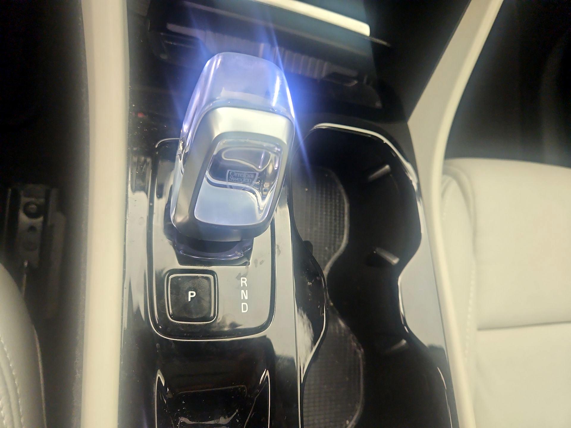 Thumbnail: 2024 Volvo XC40 - 17