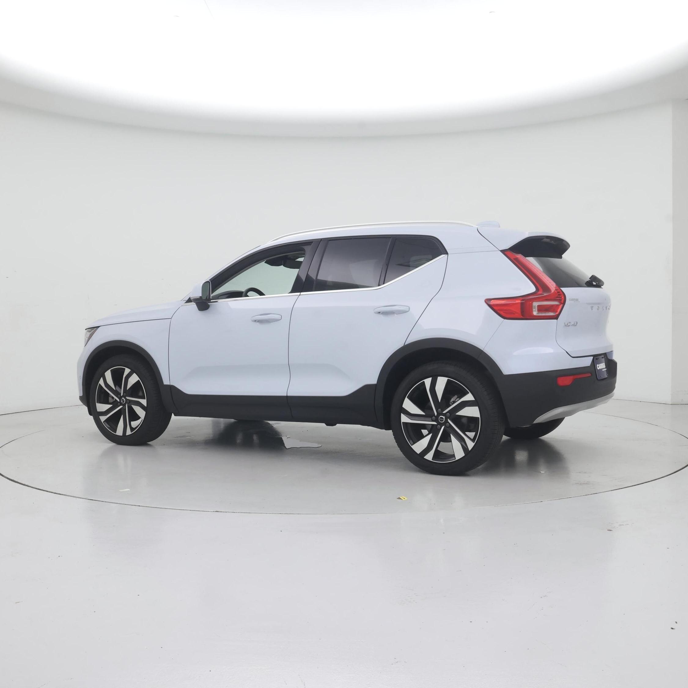 Thumbnail: 2024 Volvo XC40 - 4