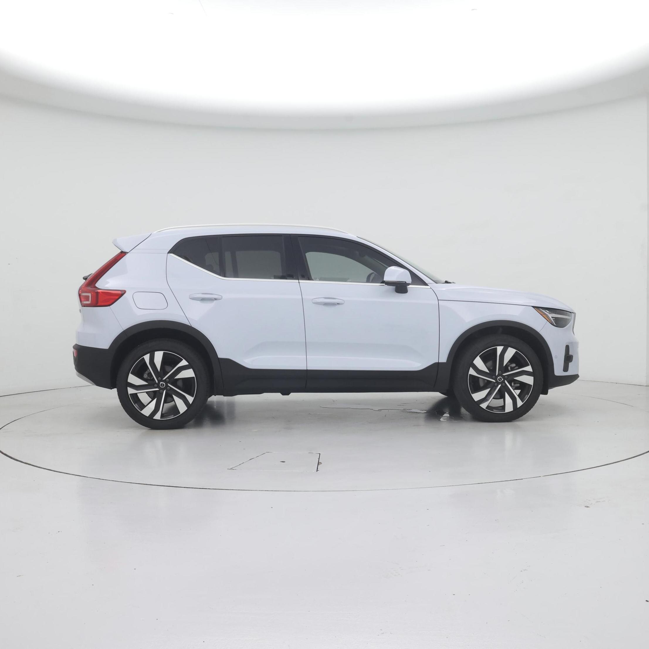 Thumbnail: 2024 Volvo XC40 - 6