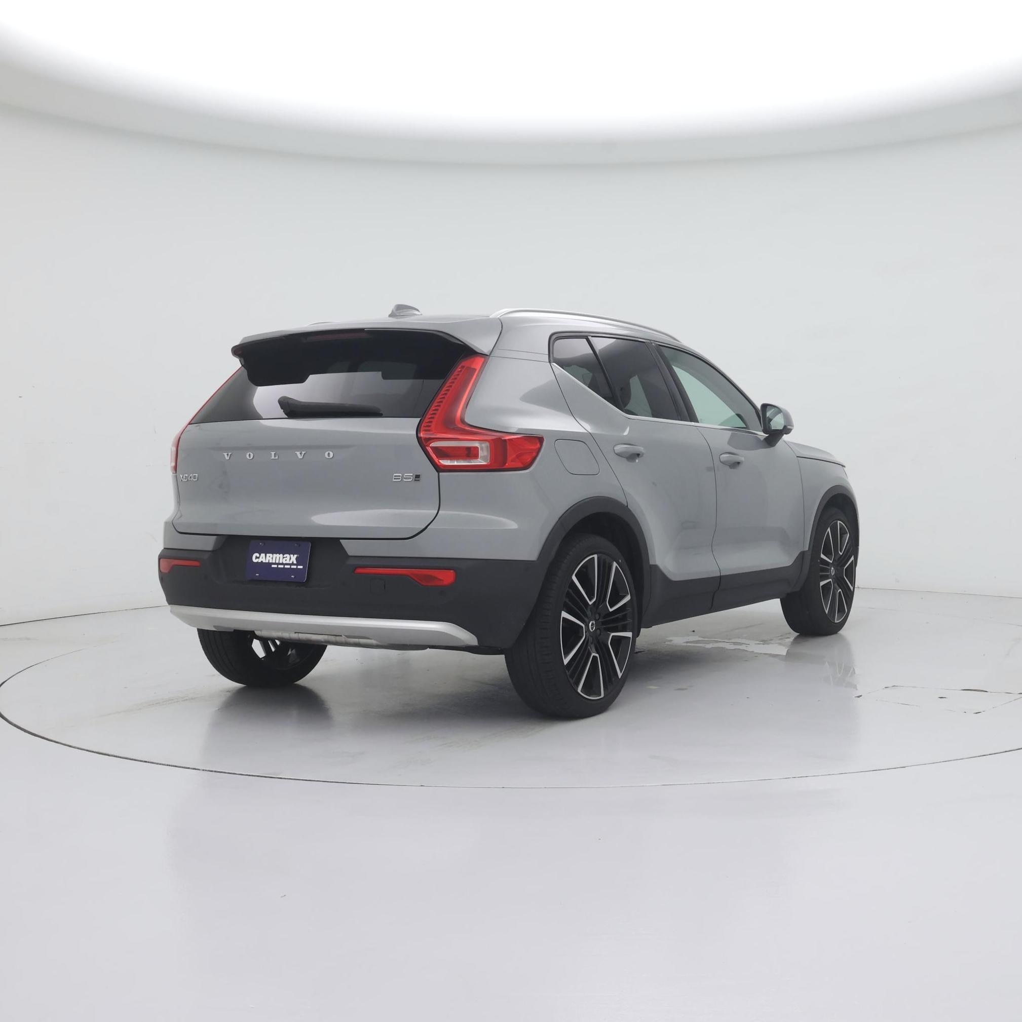 Thumbnail: 2024 Volvo XC40 - 8