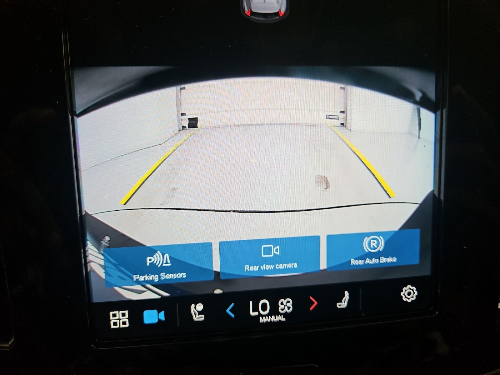 2023 Volvo XC40 Core - Photo 15