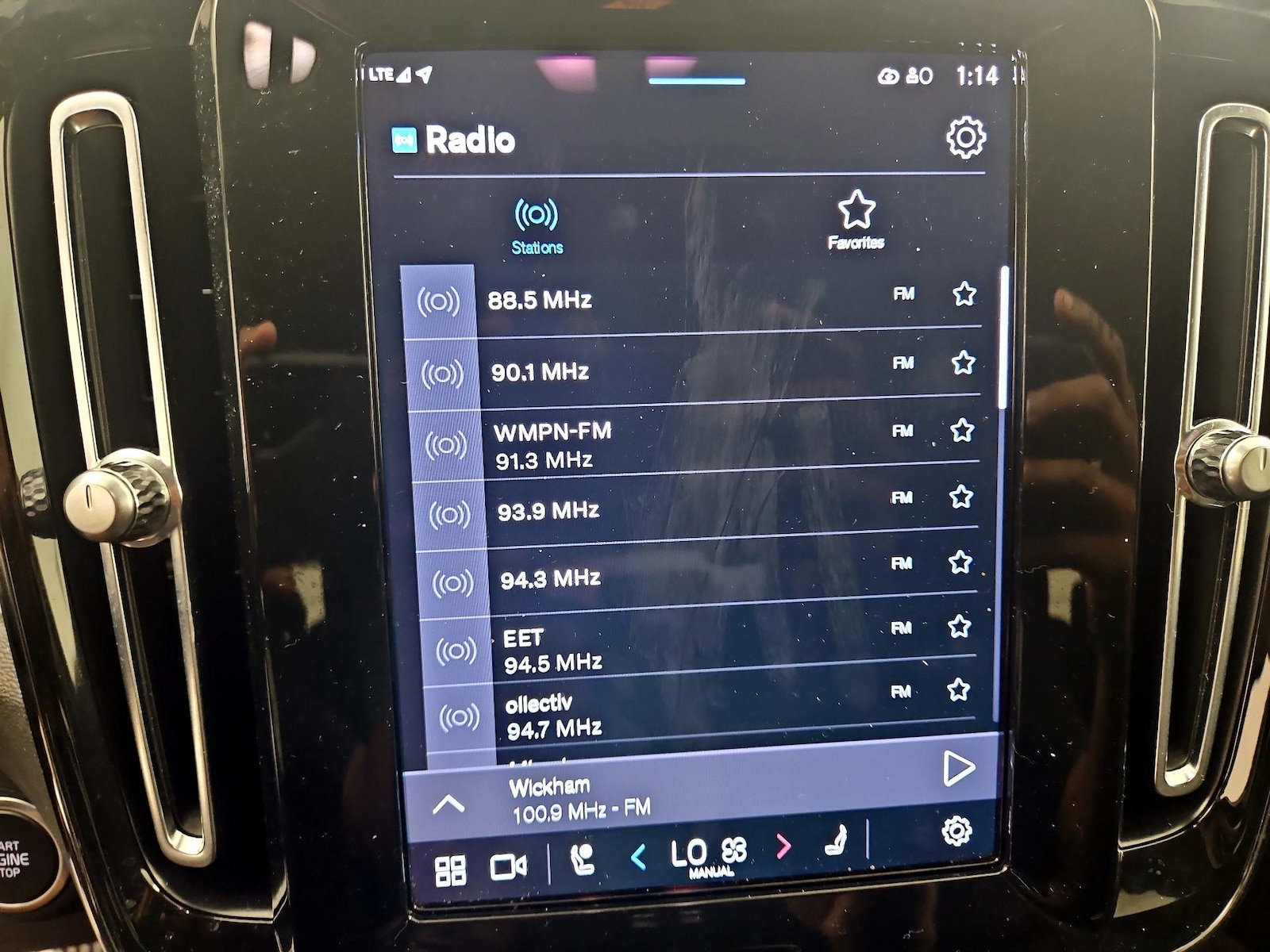2023 Volvo XC40 Core - Photo 16