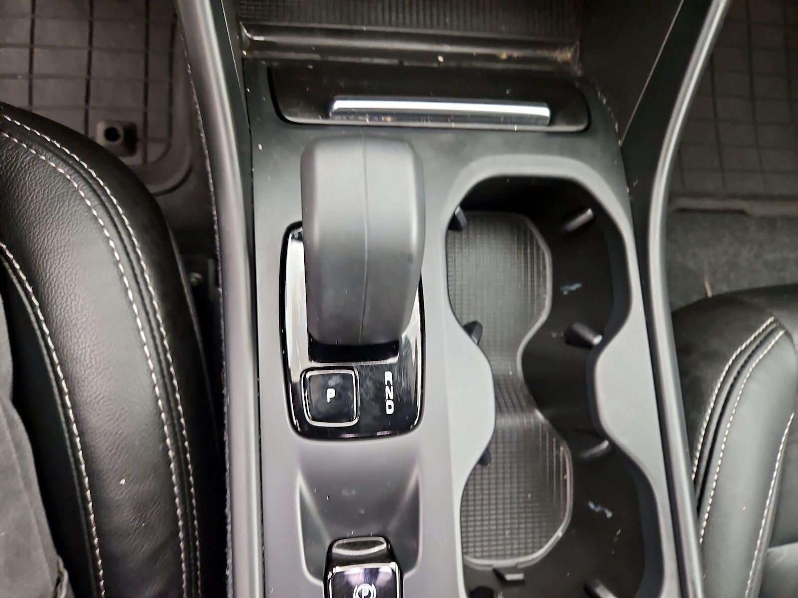 2023 Volvo XC40 Core - Photo 18