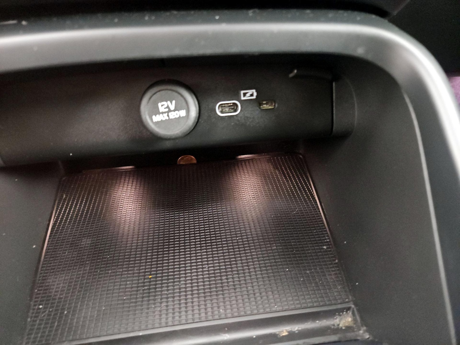 2023 Volvo XC40 Core - Photo 19