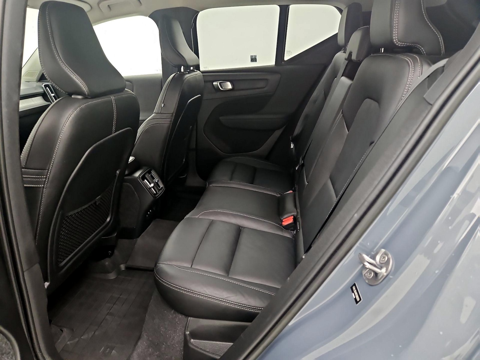 2023 Volvo XC40 Core - Photo 20