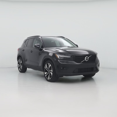 2023 Volvo XC40 B4 Ultimate Dark Theme