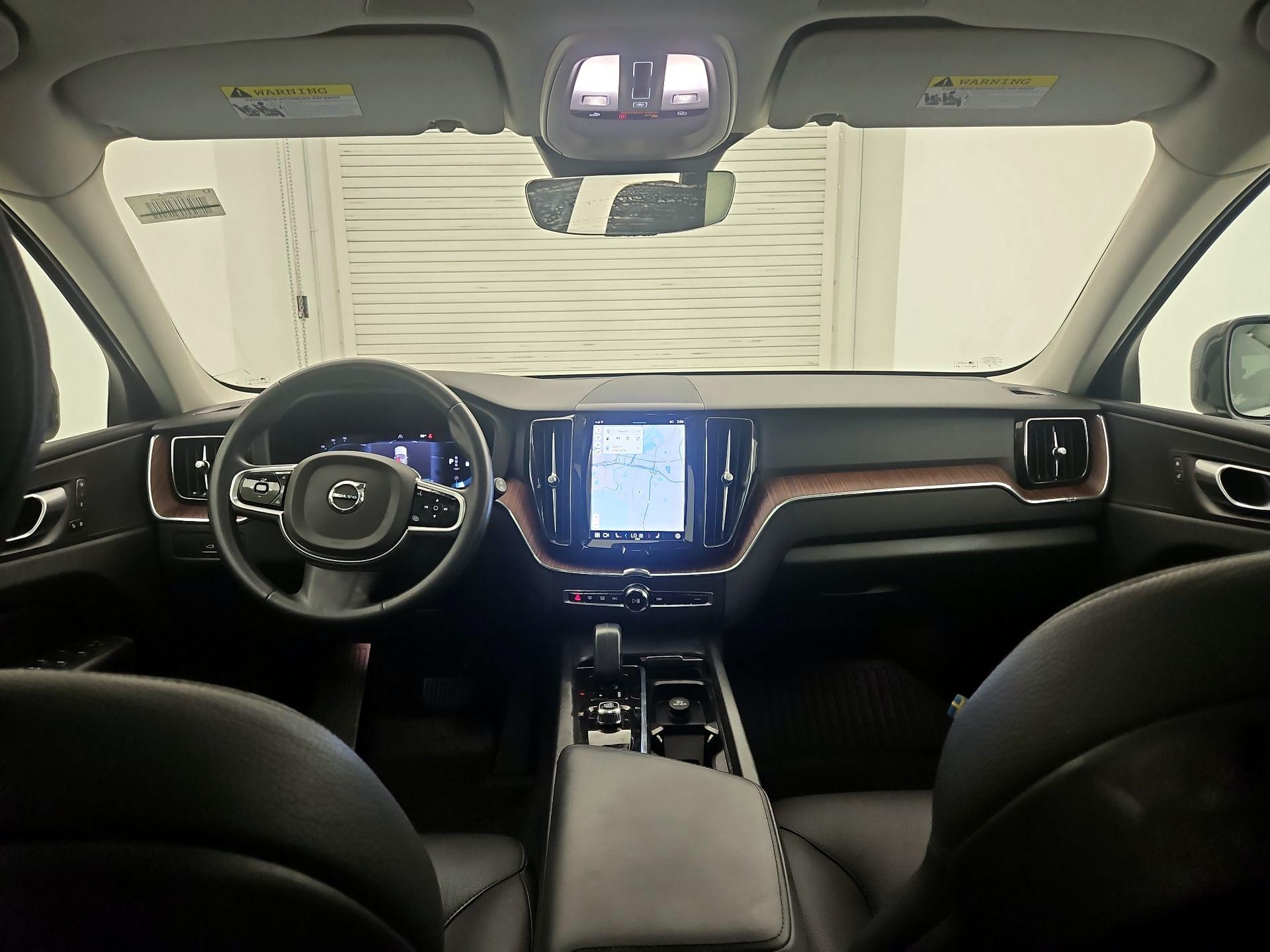 Thumbnail: 2023 Volvo XC60 - 9