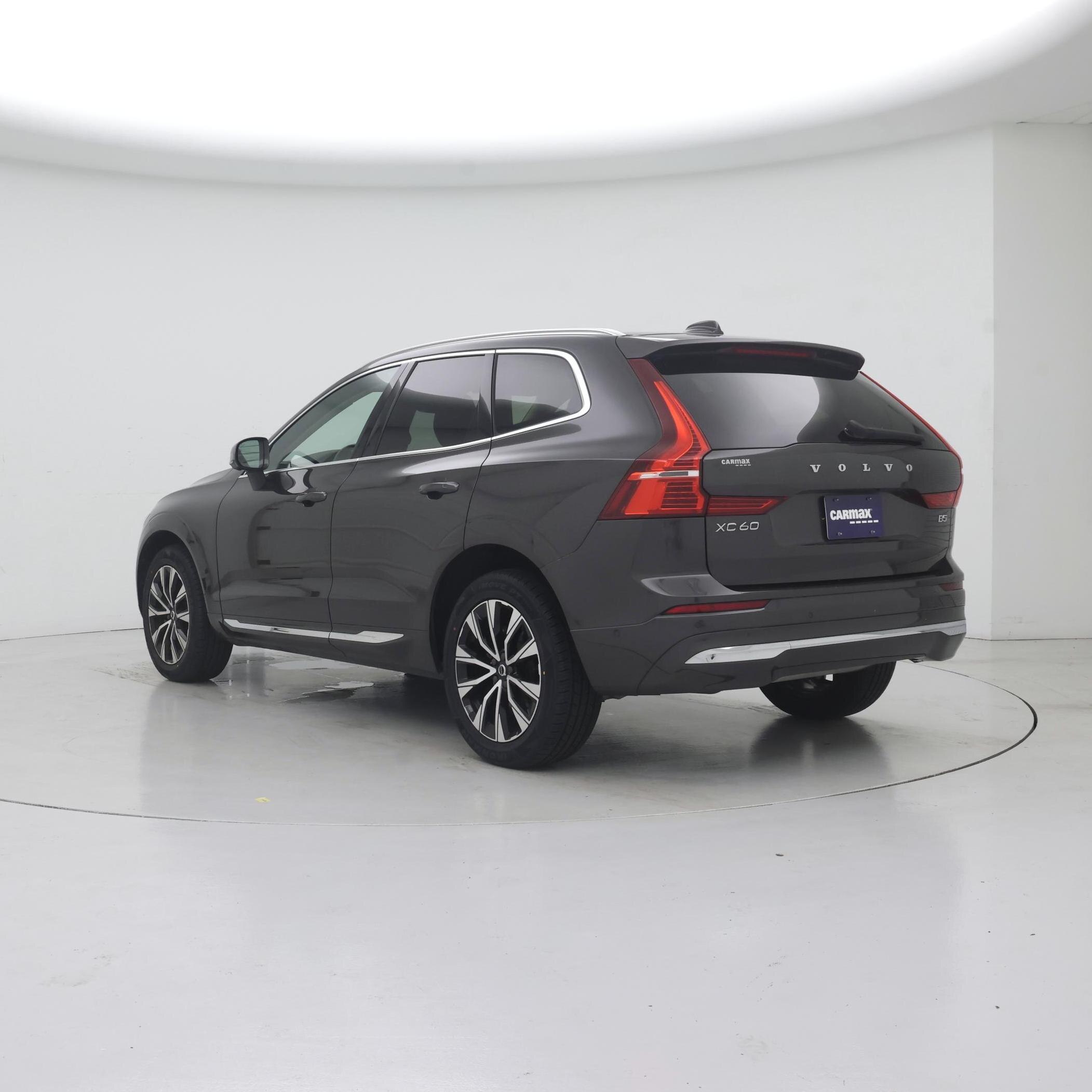 Thumbnail: 2023 Volvo XC60 - 2