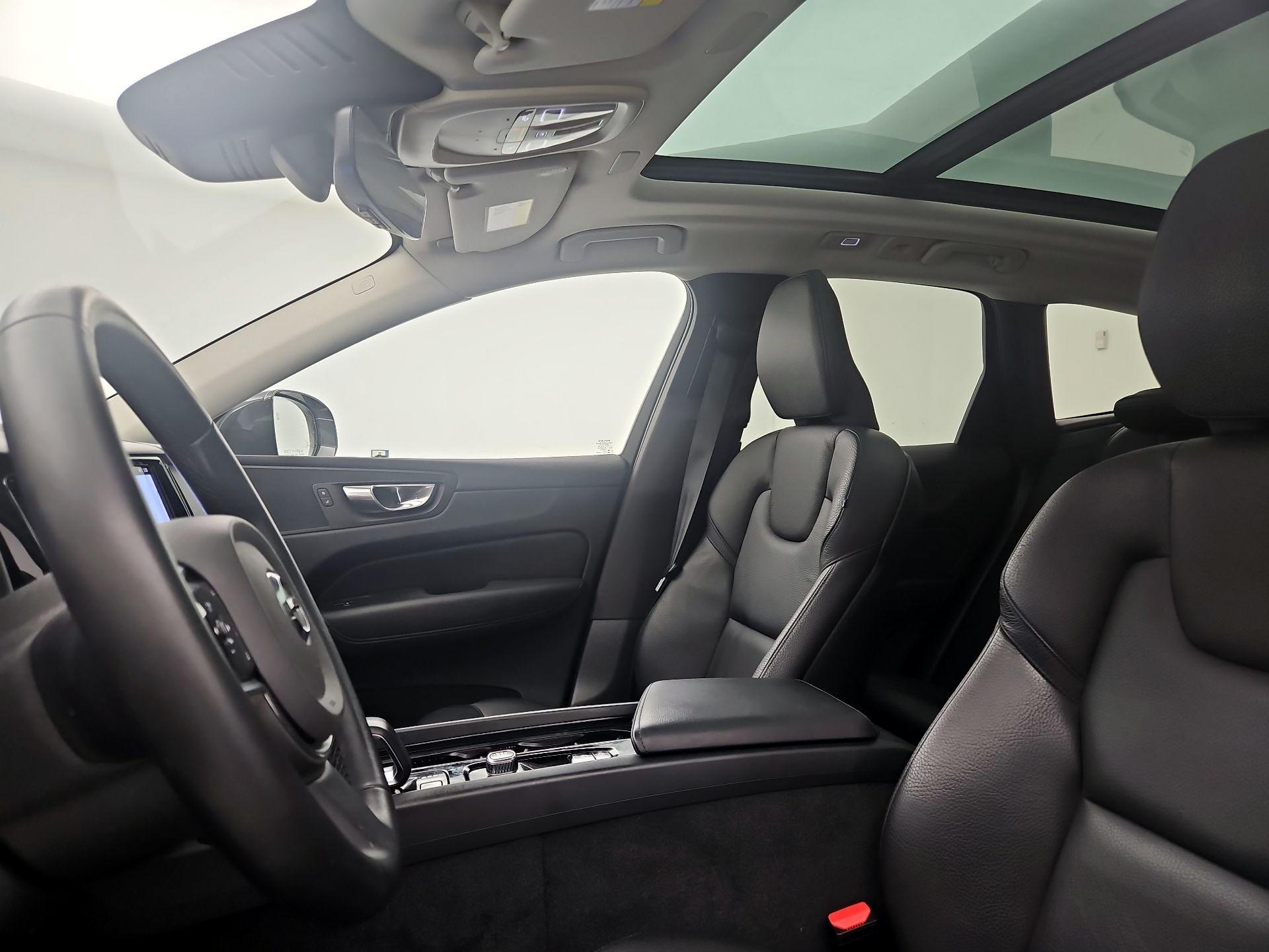 Thumbnail: 2023 Volvo XC60 - 20