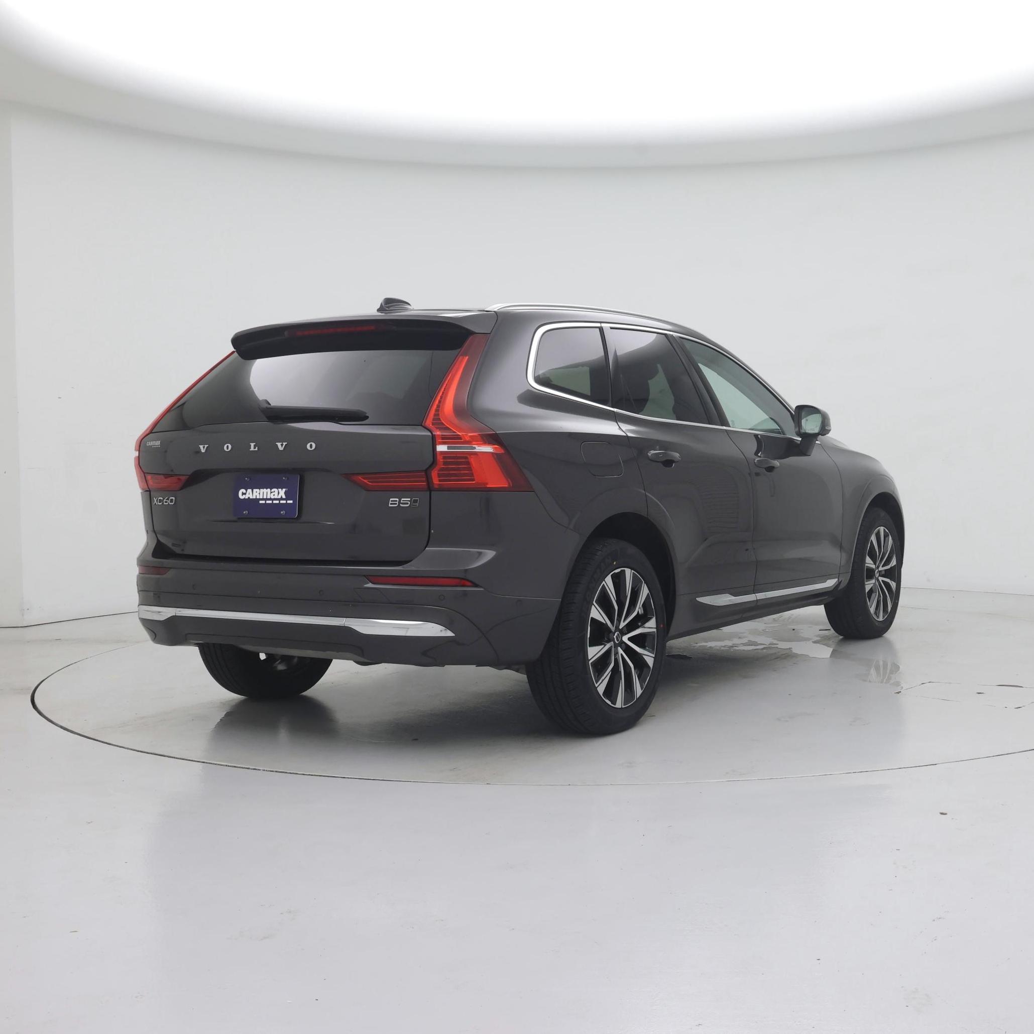 Thumbnail: 2023 Volvo XC60 - 8