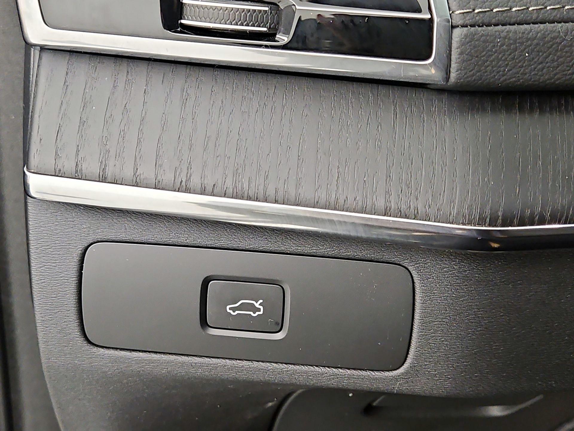 Thumbnail: 2024 Volvo XC90 - 13