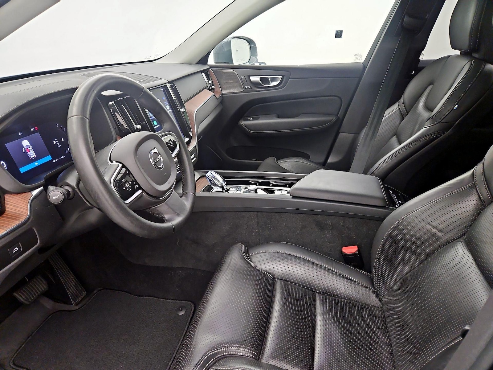 2023 Volvo XC60 Ultimate - Photo 12