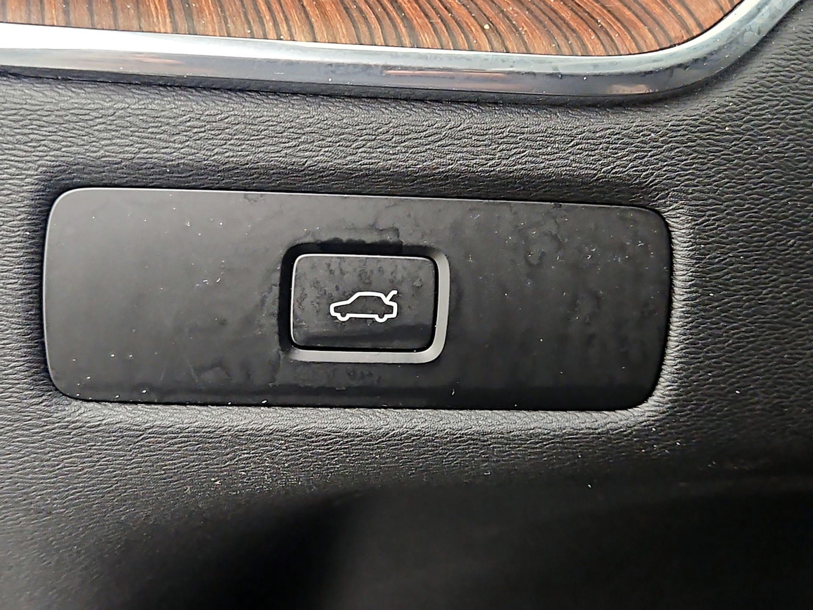 2023 Volvo XC60 Ultimate - Photo 14