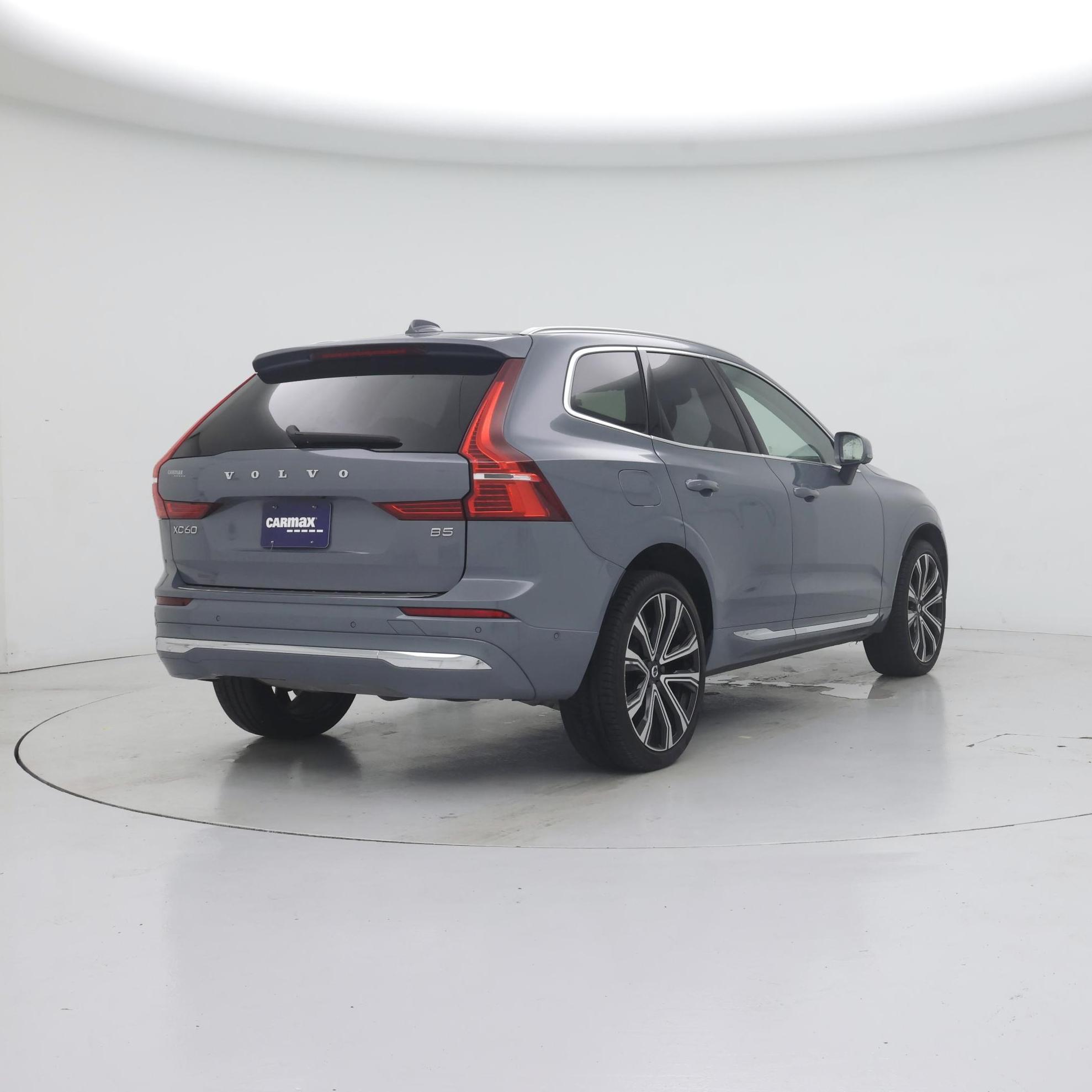 Thumbnail: 2023 Volvo XC60 - 8