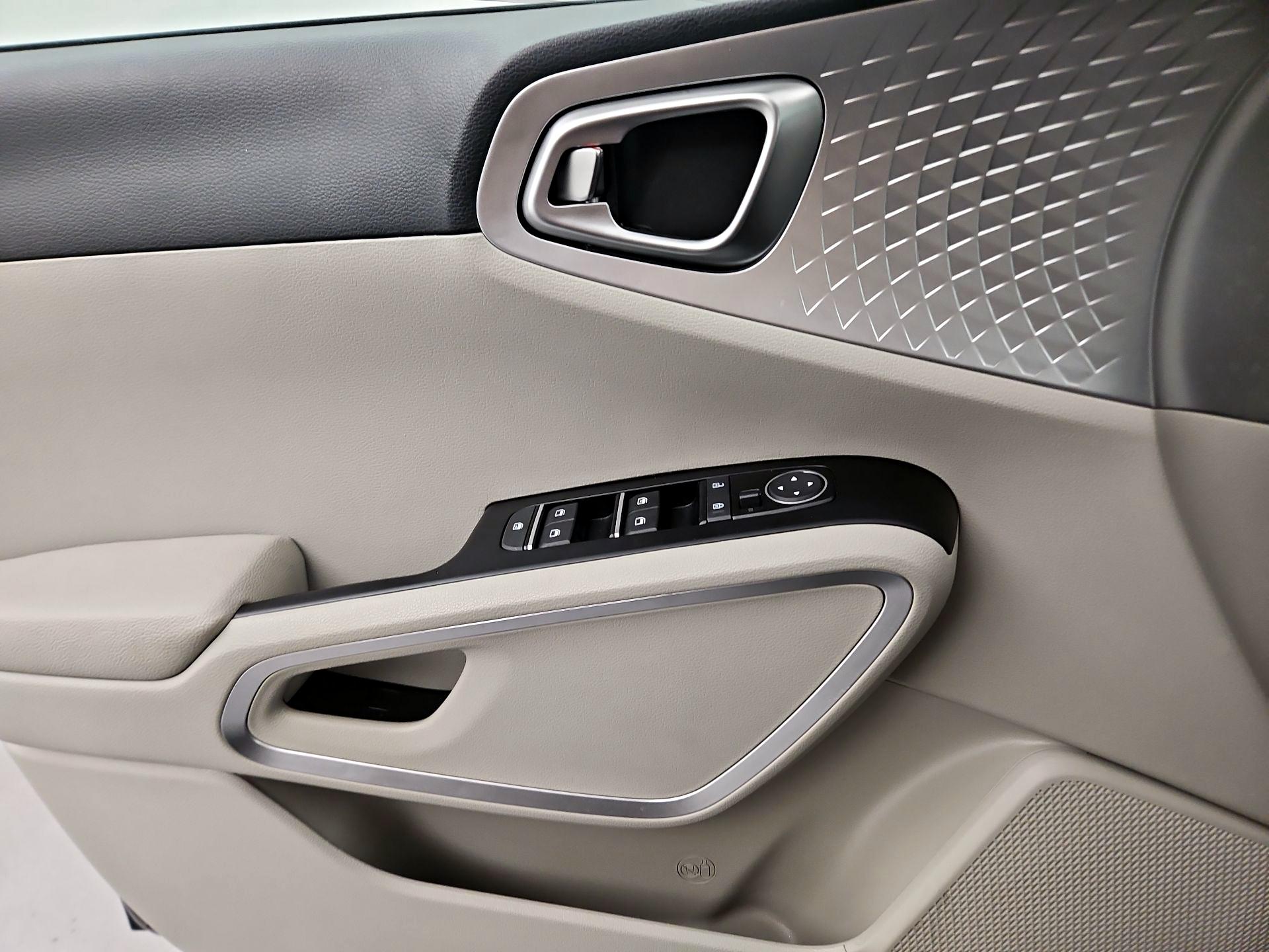 Thumbnail: 2025 Kia Soul - 10