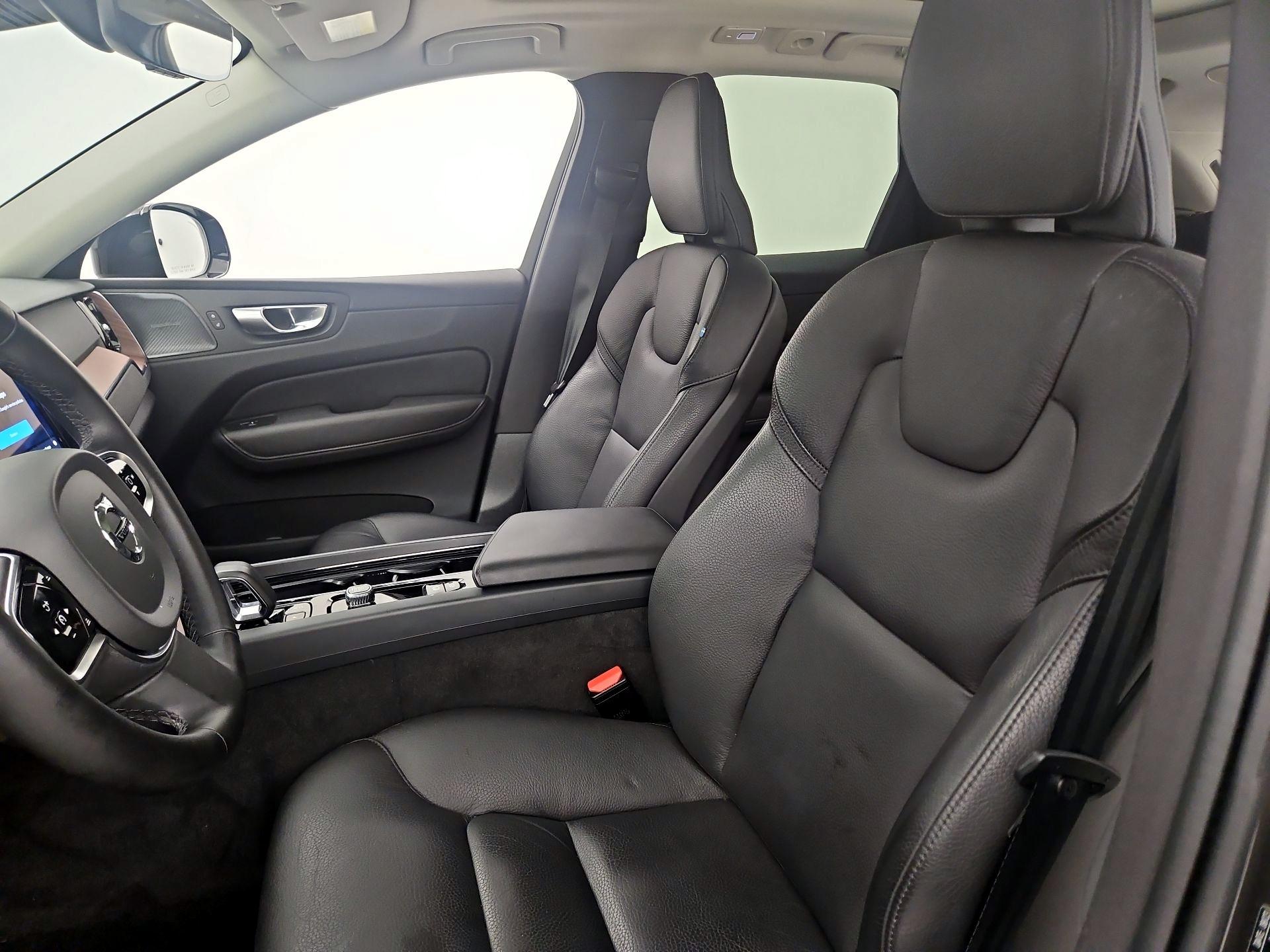 Thumbnail: 2024 Volvo XC60 - 11