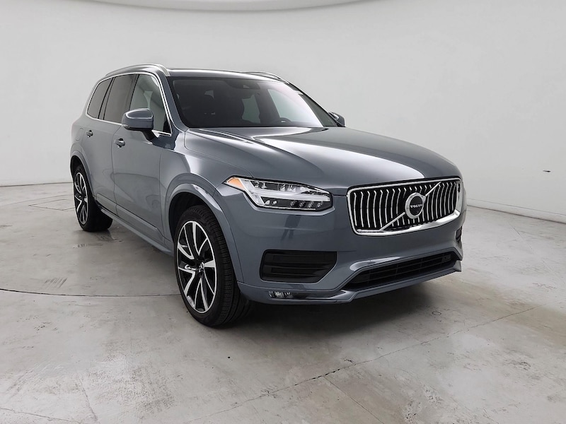 2022 Volvo XC90 T6 Momentum