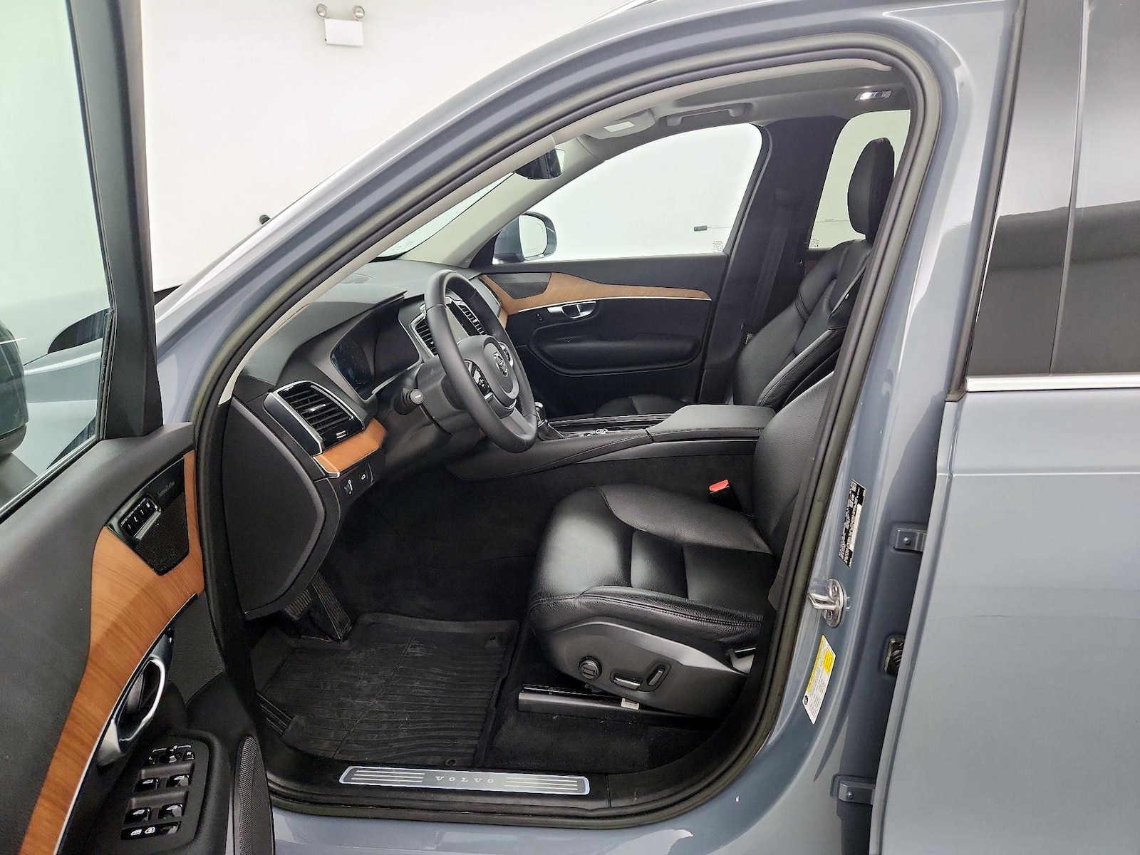 2022 Volvo XC90 Momentum - Photo 10
