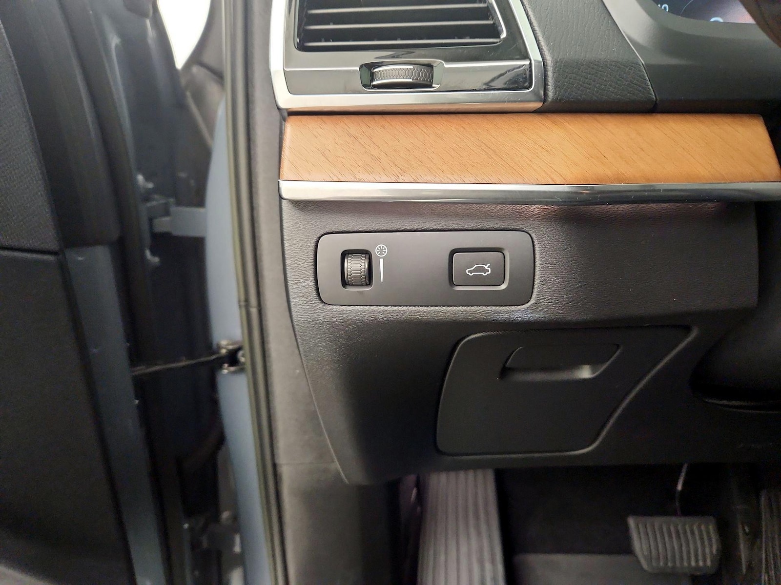 2022 Volvo XC90 Momentum - Photo 12
