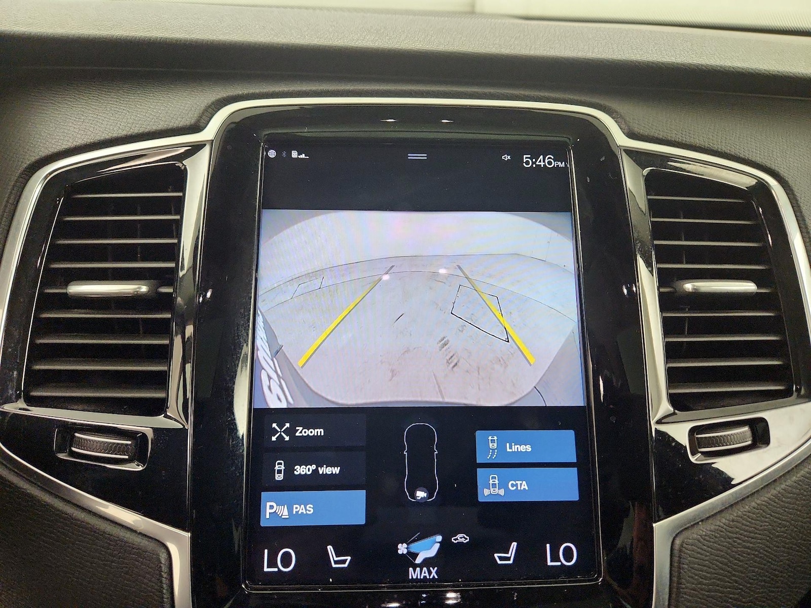 2022 Volvo XC90 Momentum - Photo 14