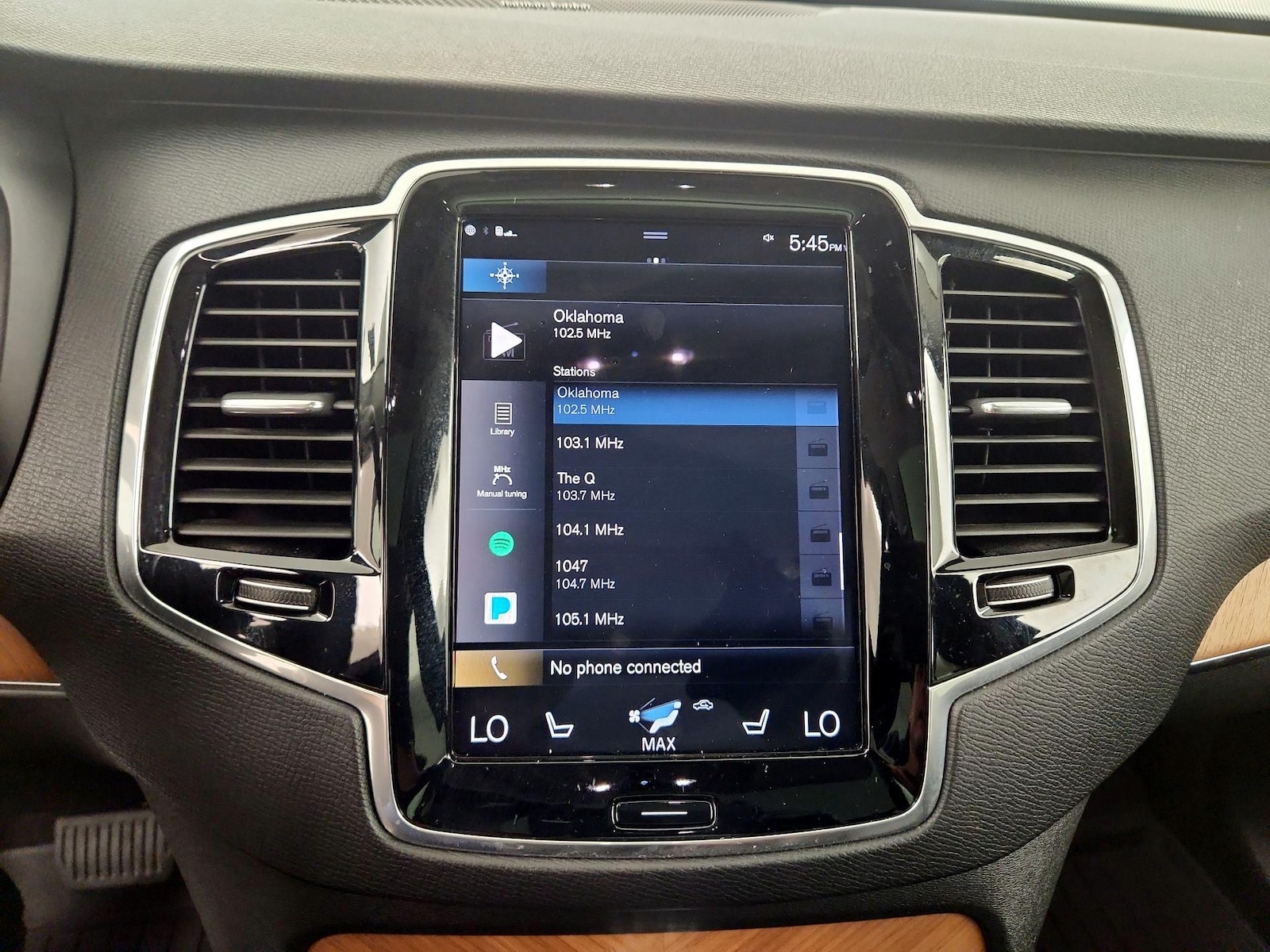 2022 Volvo XC90 Momentum - Photo 15