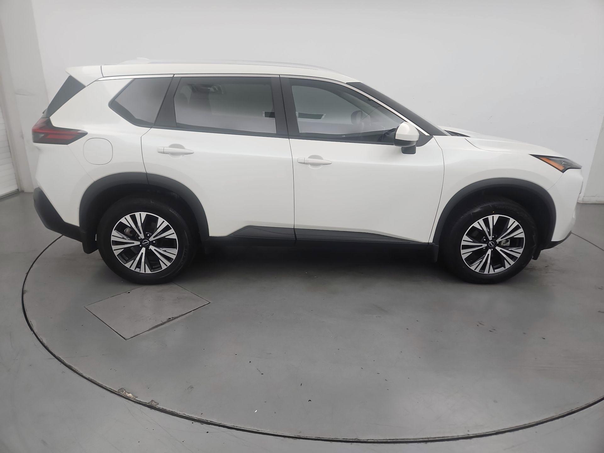 Thumbnail: 2023 Nissan Rogue - 4