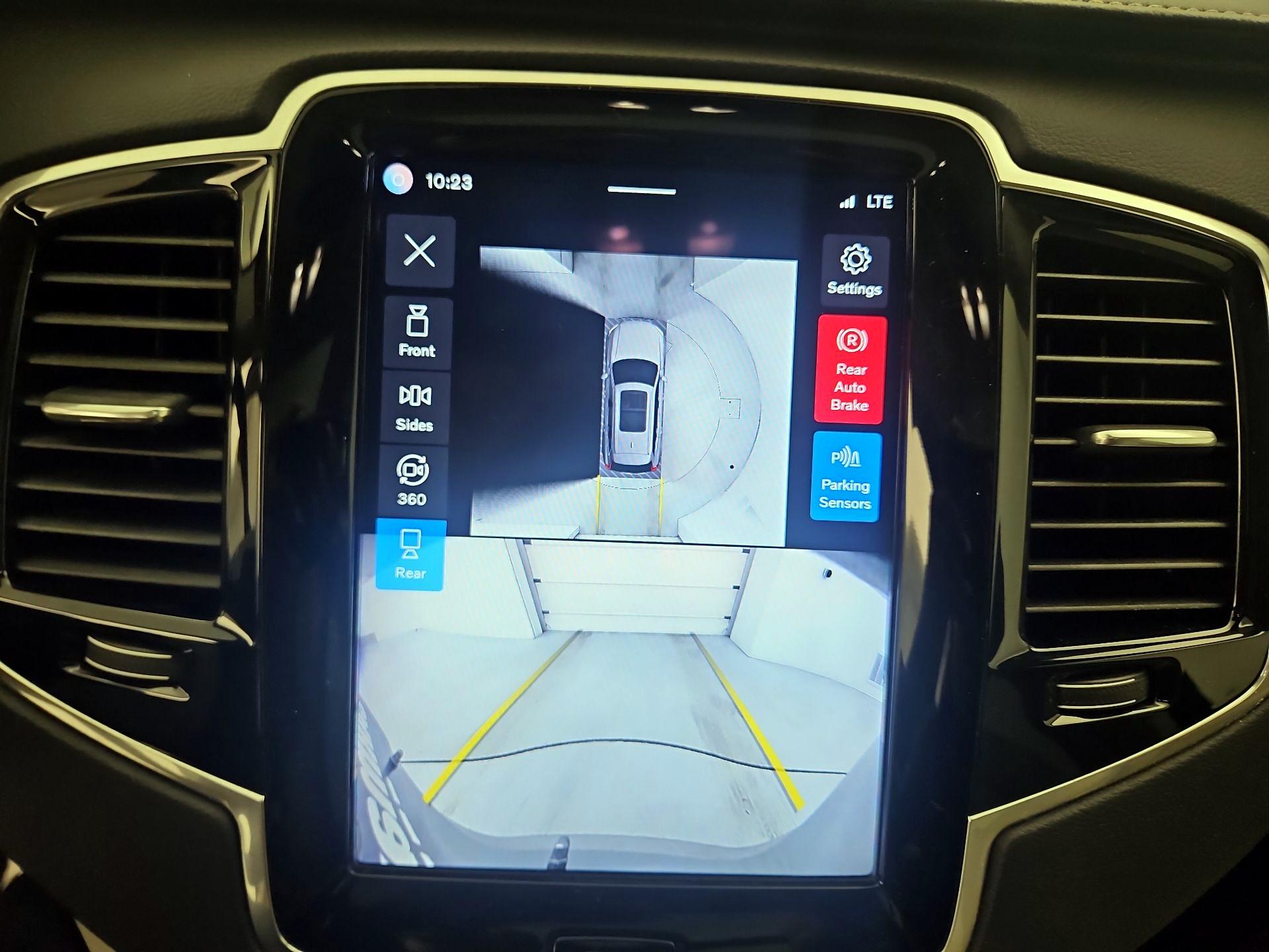 Thumbnail: 2024 Volvo XC90 - 15