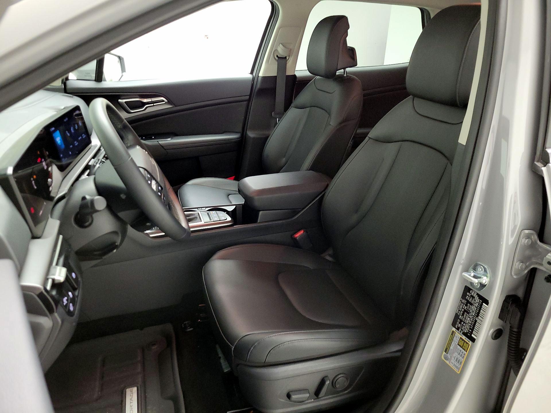 Thumbnail: 2026 Kia Sportage - 11