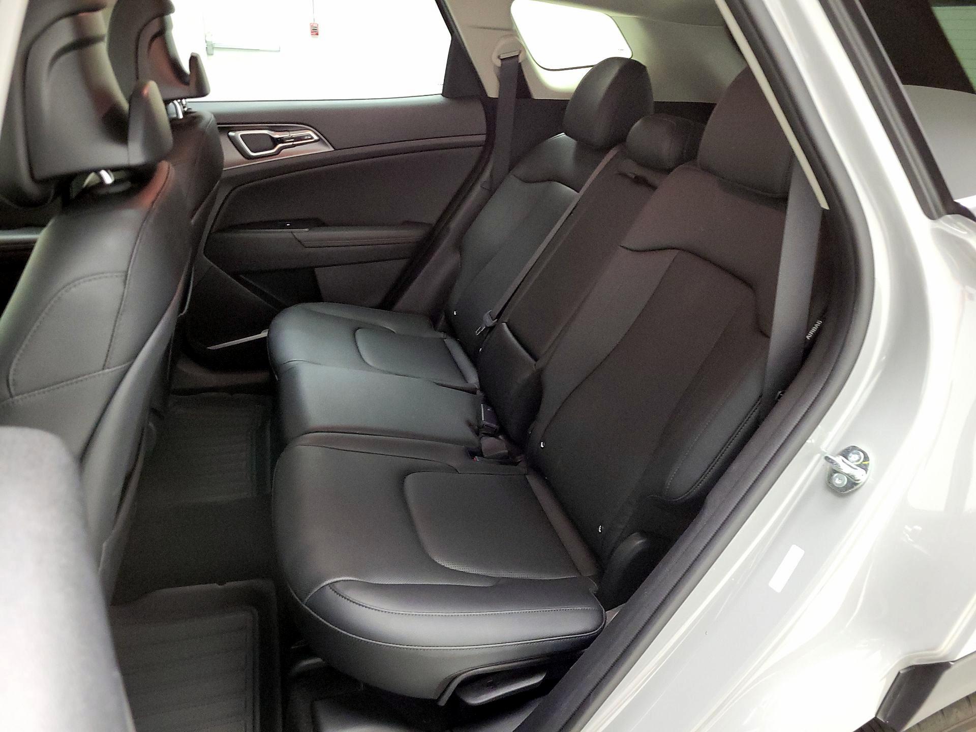 Thumbnail: 2026 Kia Sportage - 20