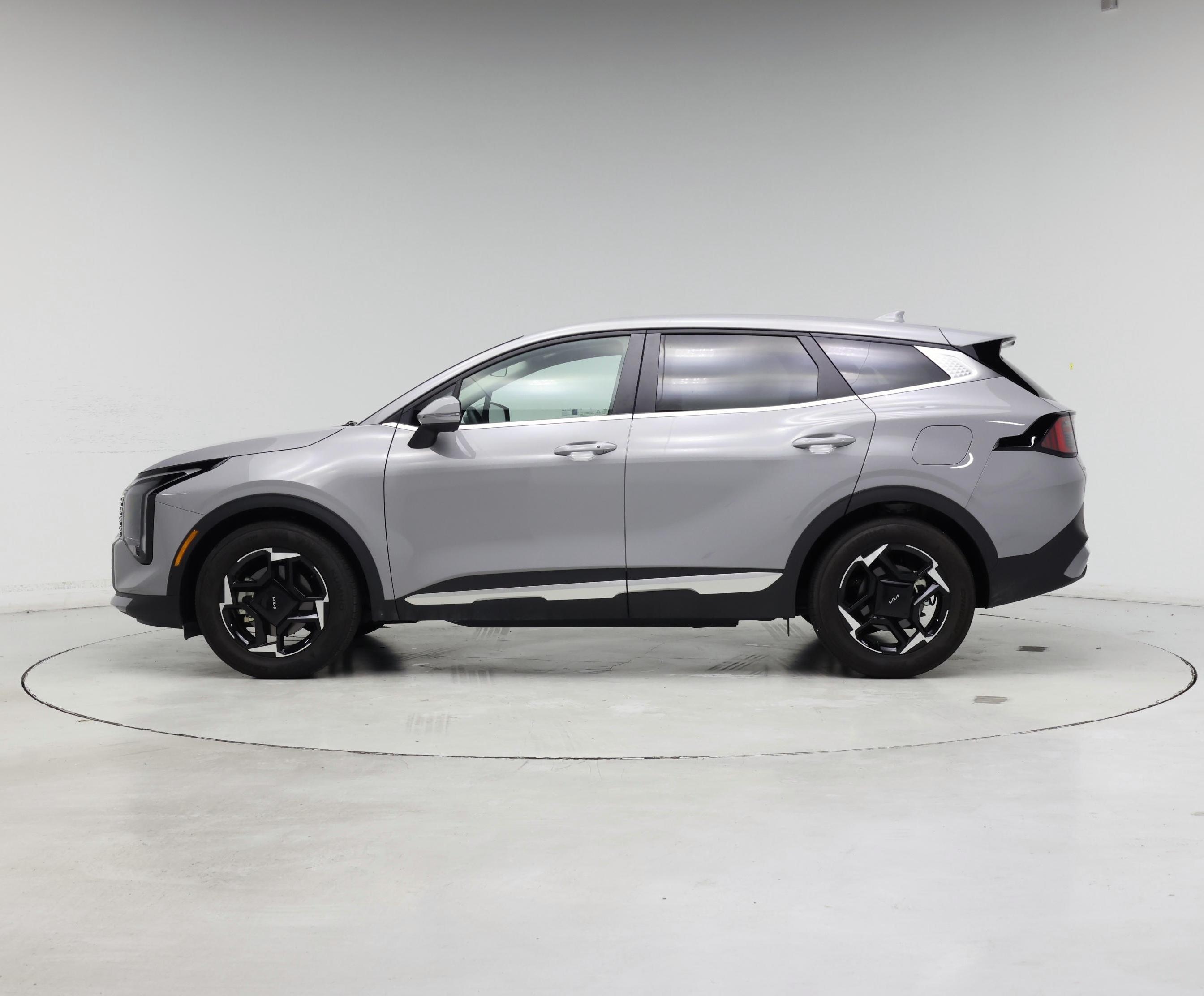 Thumbnail: 2026 Kia Sportage - 3
