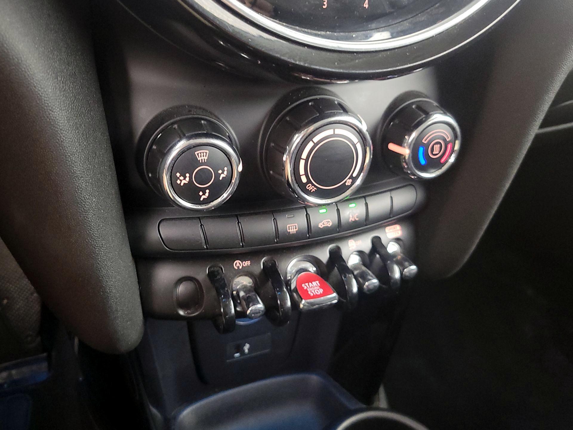 Thumbnail: 2022 MINI Cooper Hardtop - 16