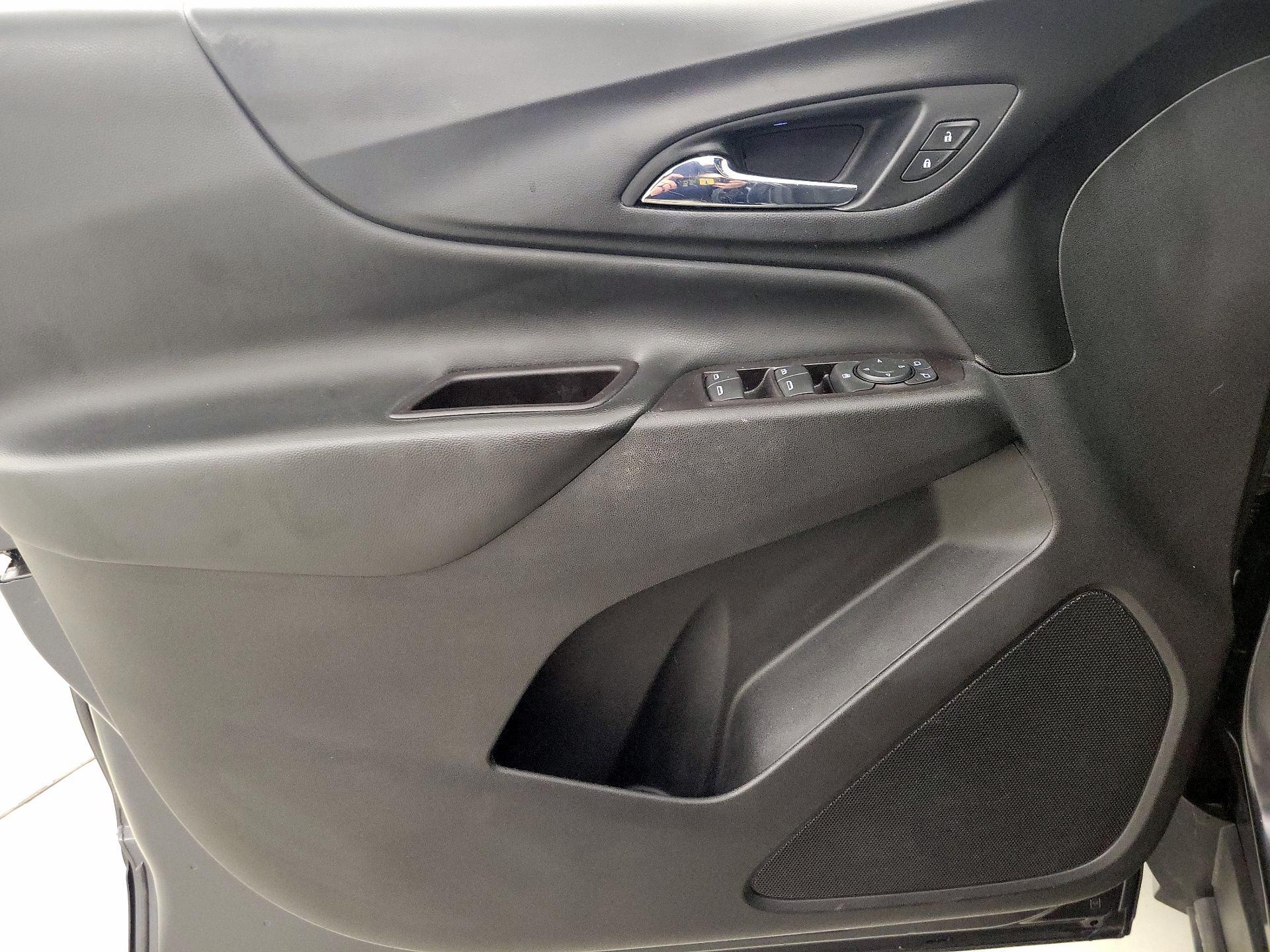 Thumbnail: 2022 Chevrolet Equinox - 12