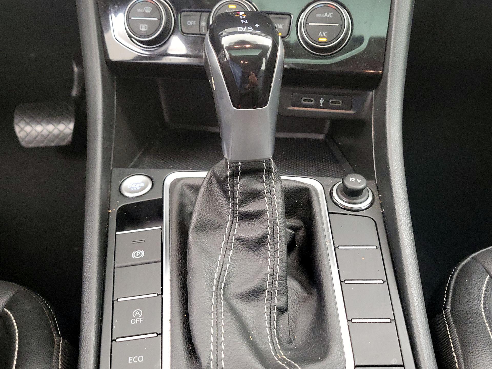 Thumbnail: 2022 Volkswagen Jetta - 17