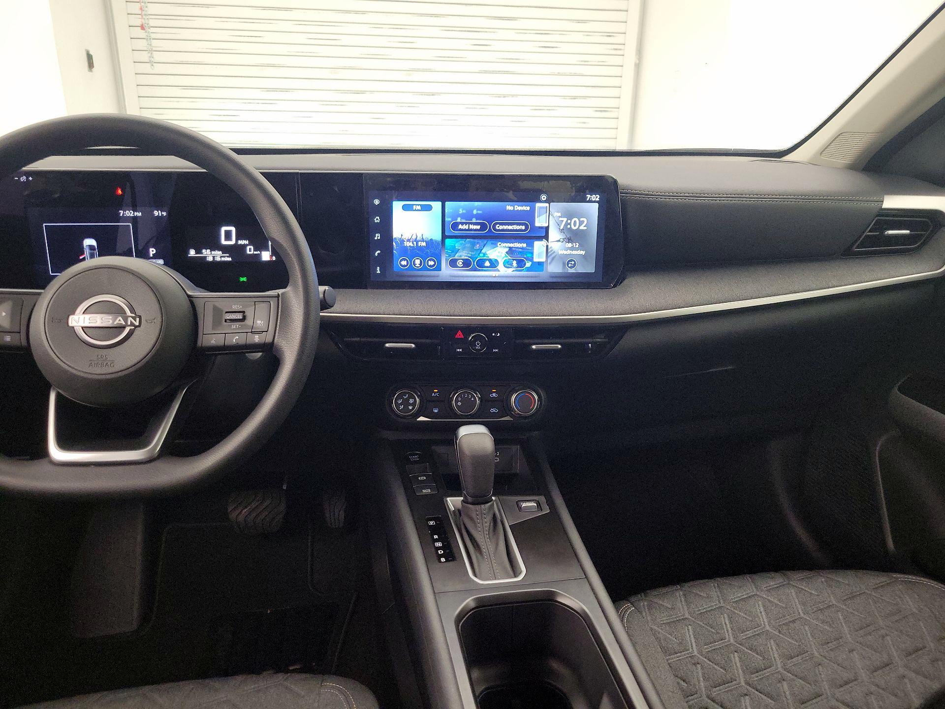 Thumbnail: 2025 Nissan Kicks - 9