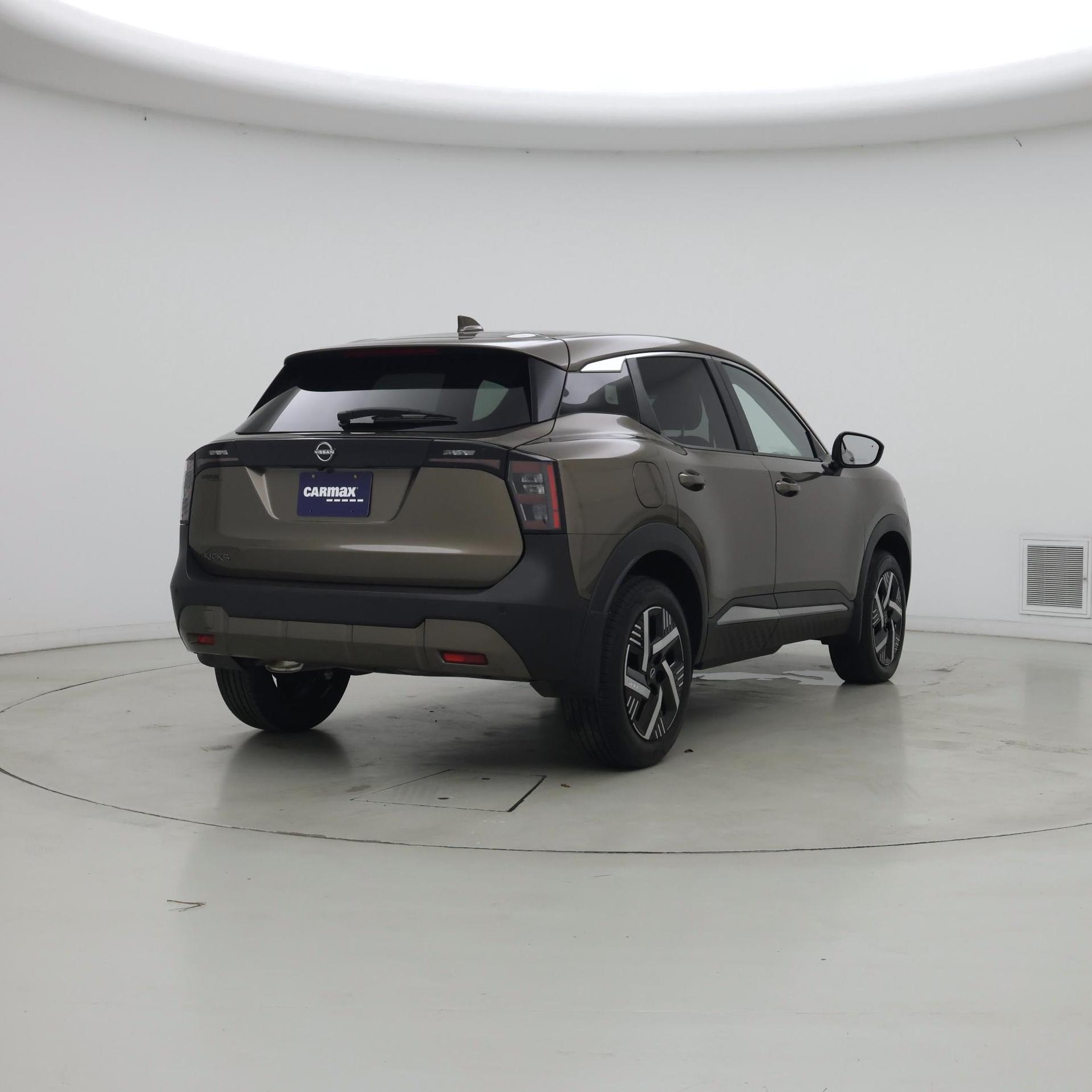 Thumbnail: 2025 Nissan Kicks - 8