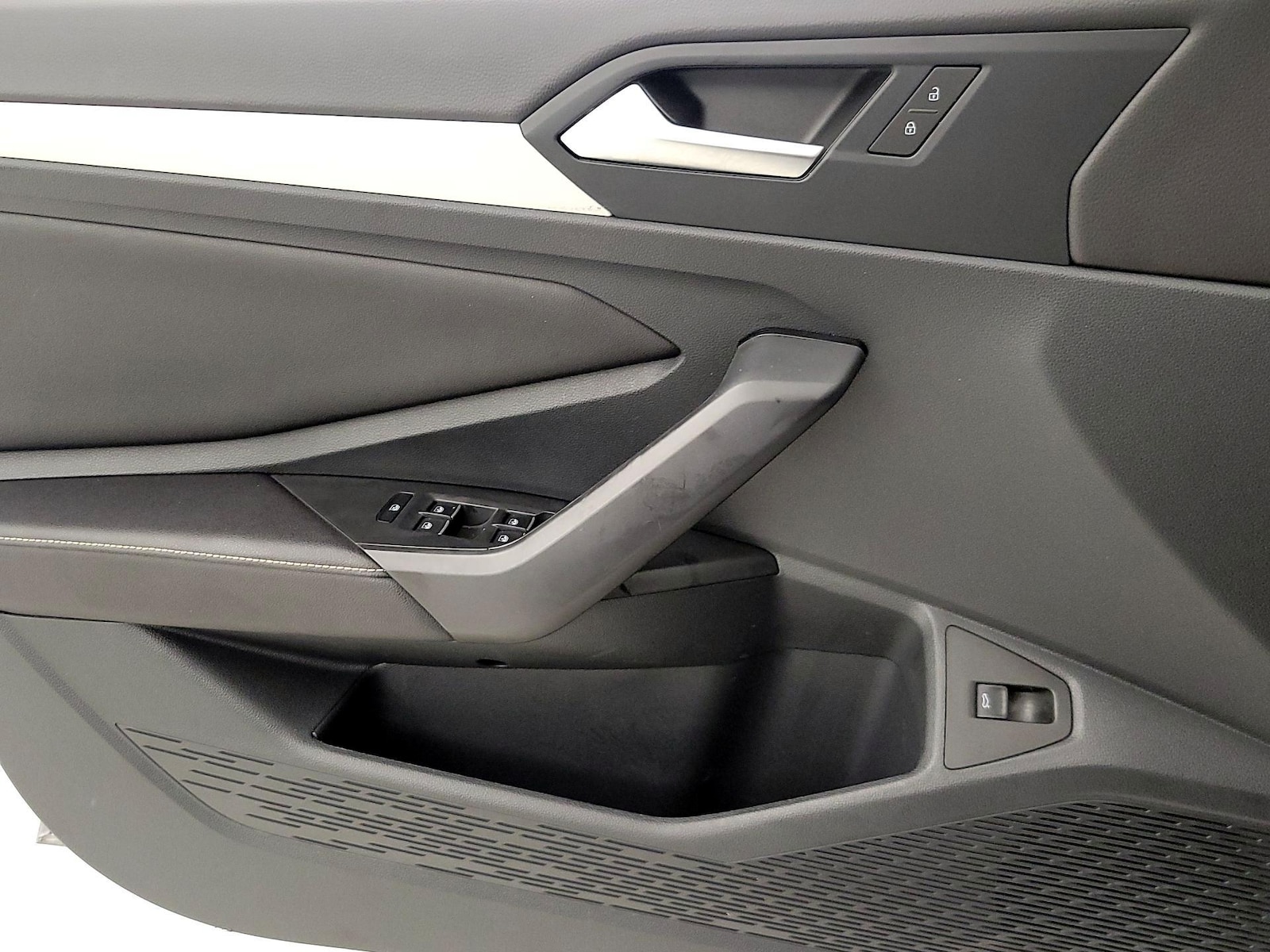 2025 Volkswagen Jetta S - Photo 13