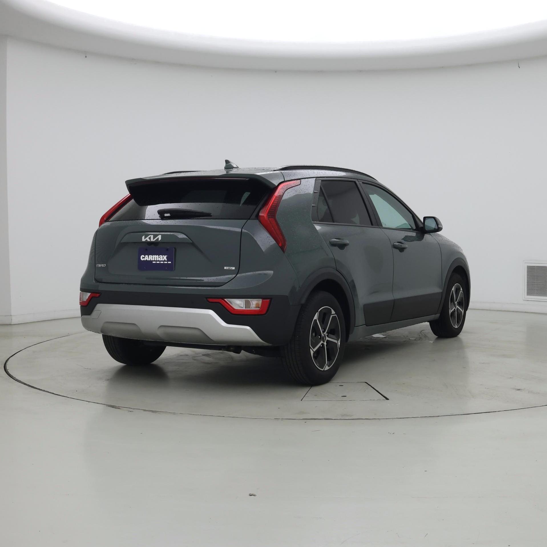 Thumbnail: 2025 Kia Niro - 8