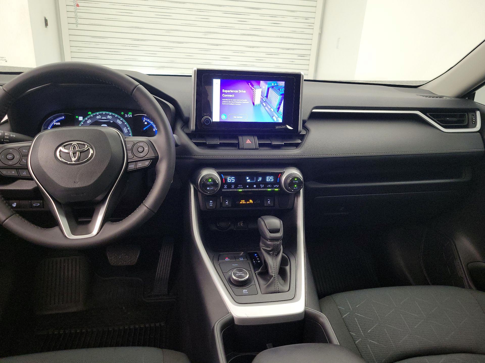 Thumbnail: 2025 Toyota RAV4 - 9