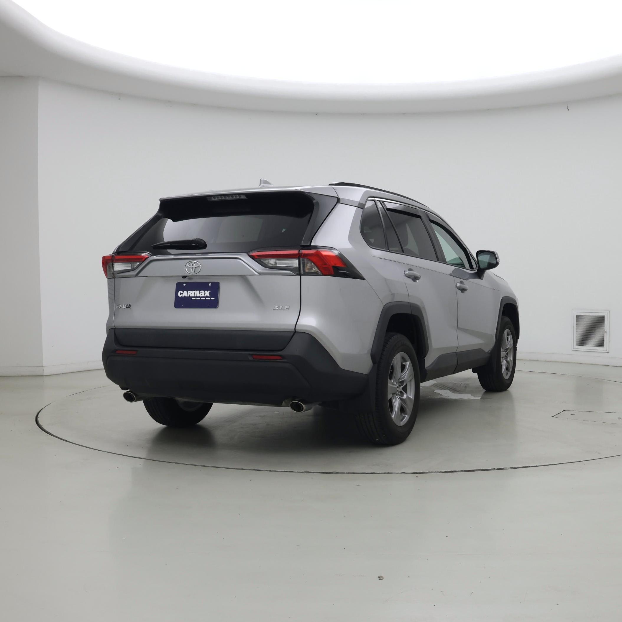 Thumbnail: 2024 Toyota RAV4 - 8