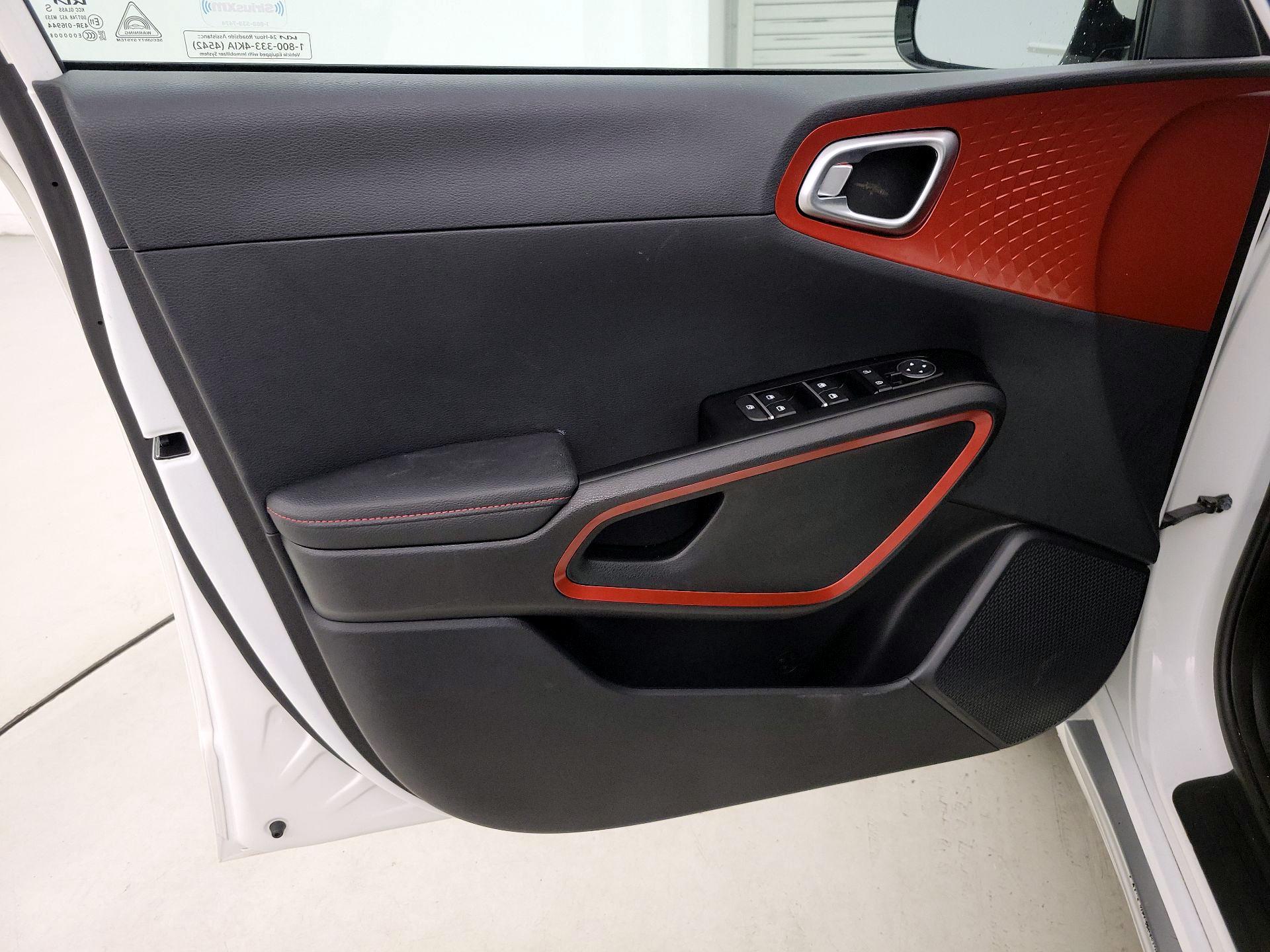 Thumbnail: 2025 Kia Soul - 12