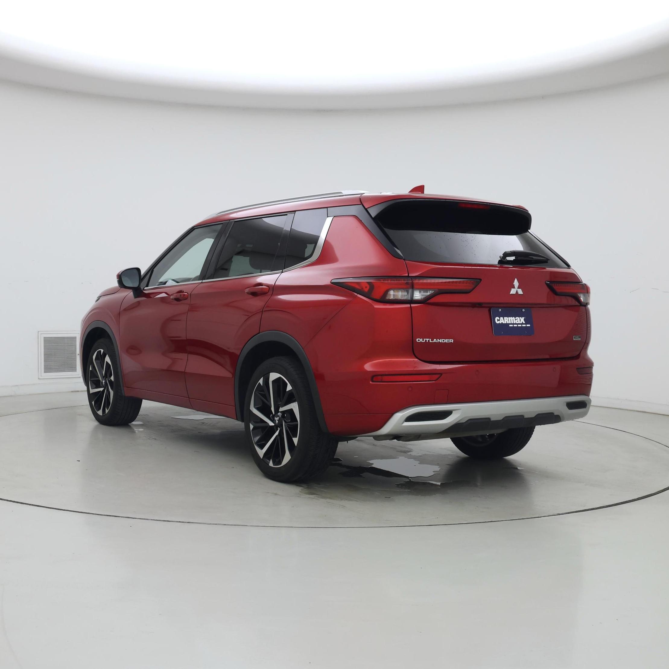 Thumbnail: 2022 Mitsubishi Outlander - 2
