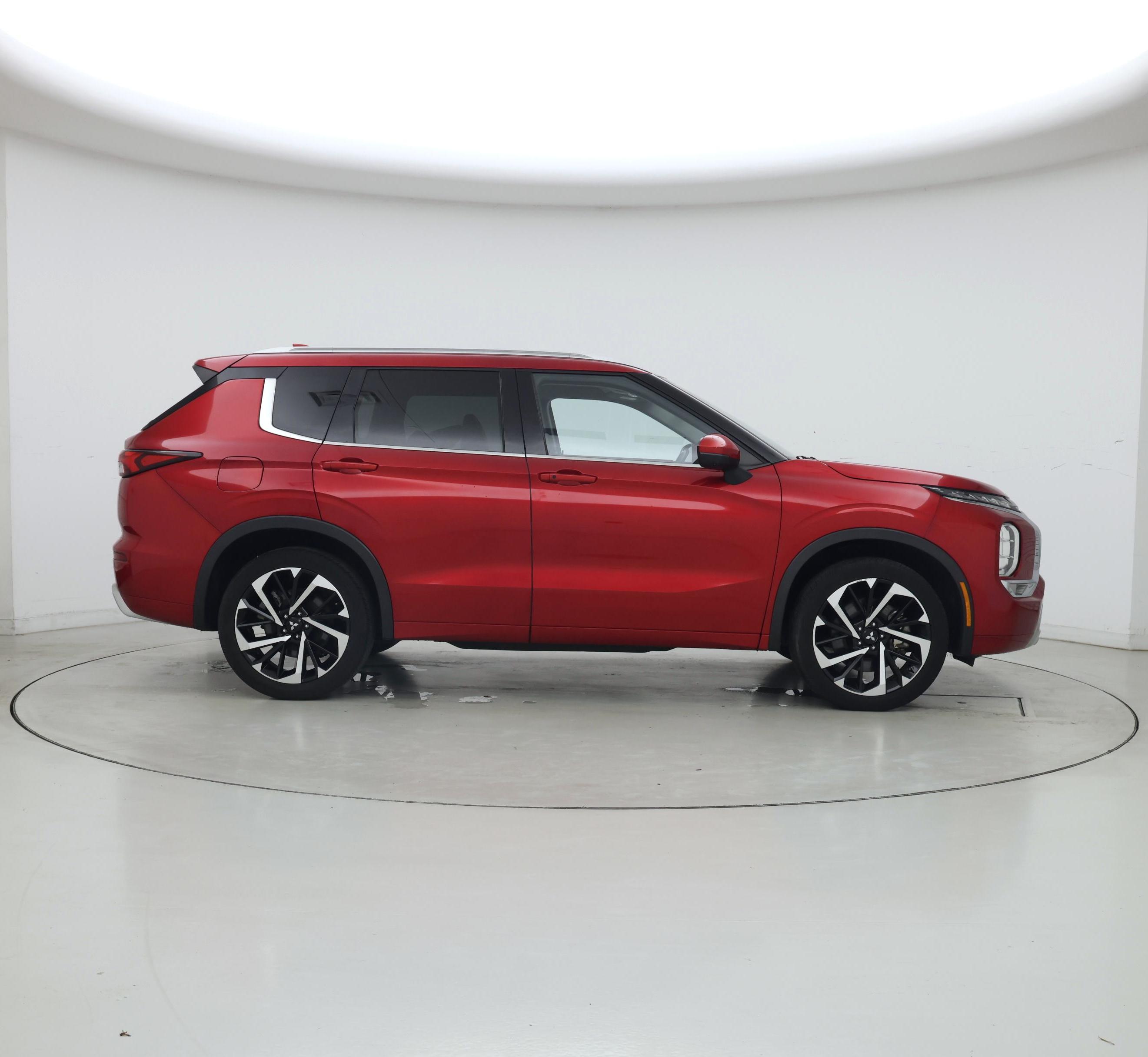 Thumbnail: 2022 Mitsubishi Outlander - 7