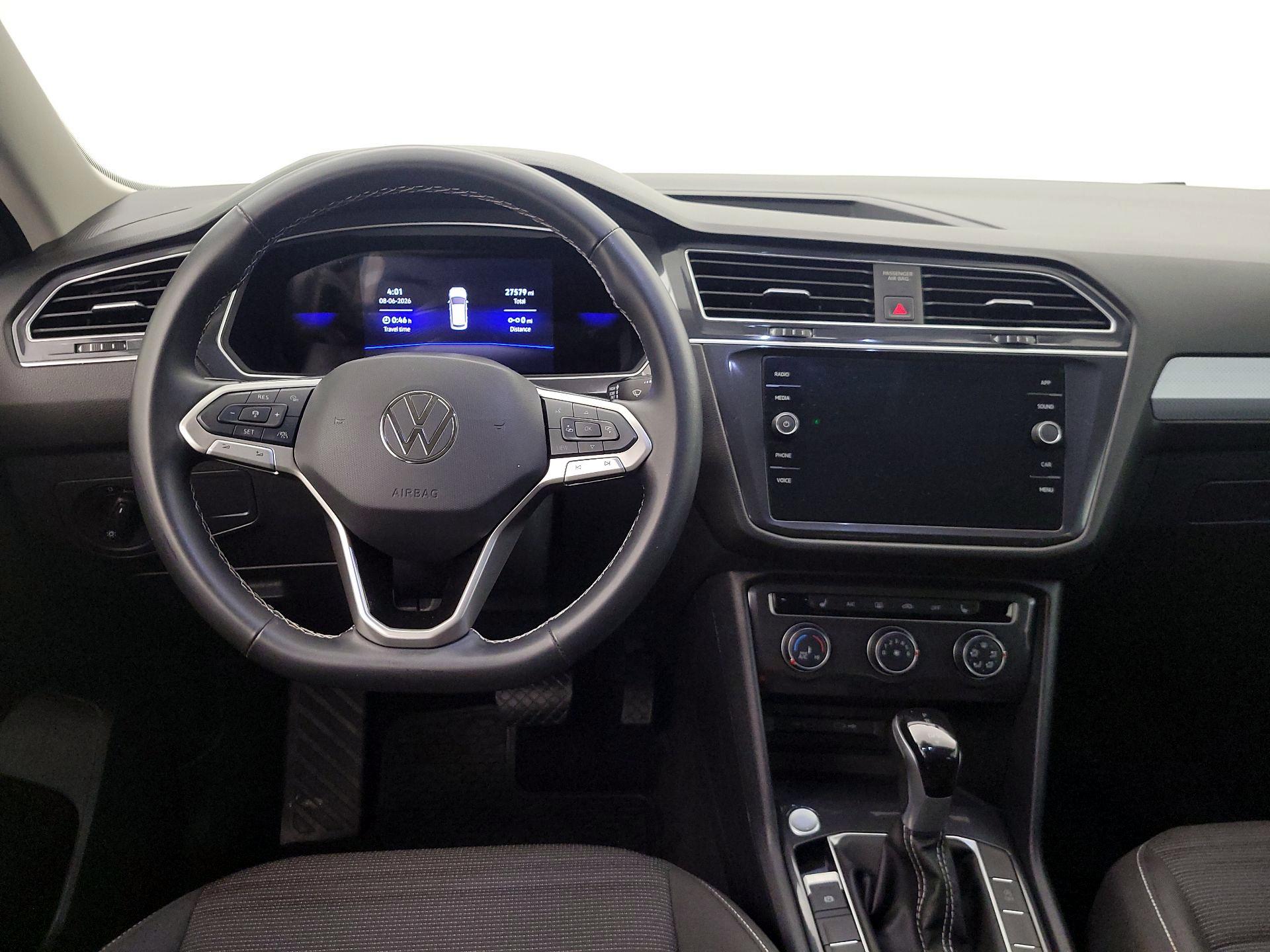 Thumbnail: 2024 Volkswagen Tiguan - 10