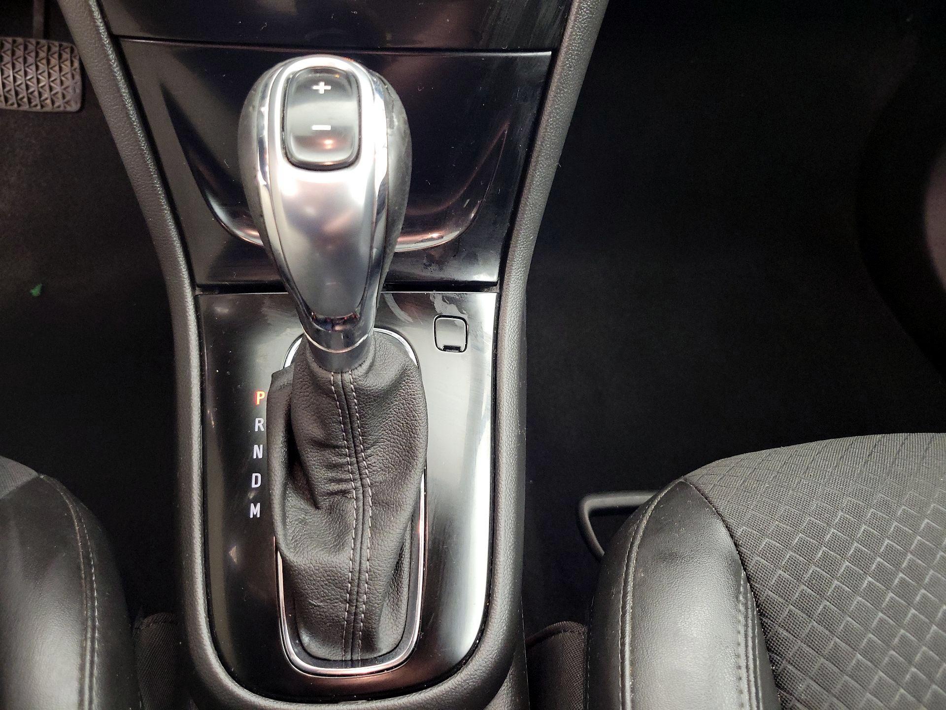 Thumbnail: 2022 Buick Encore - 17