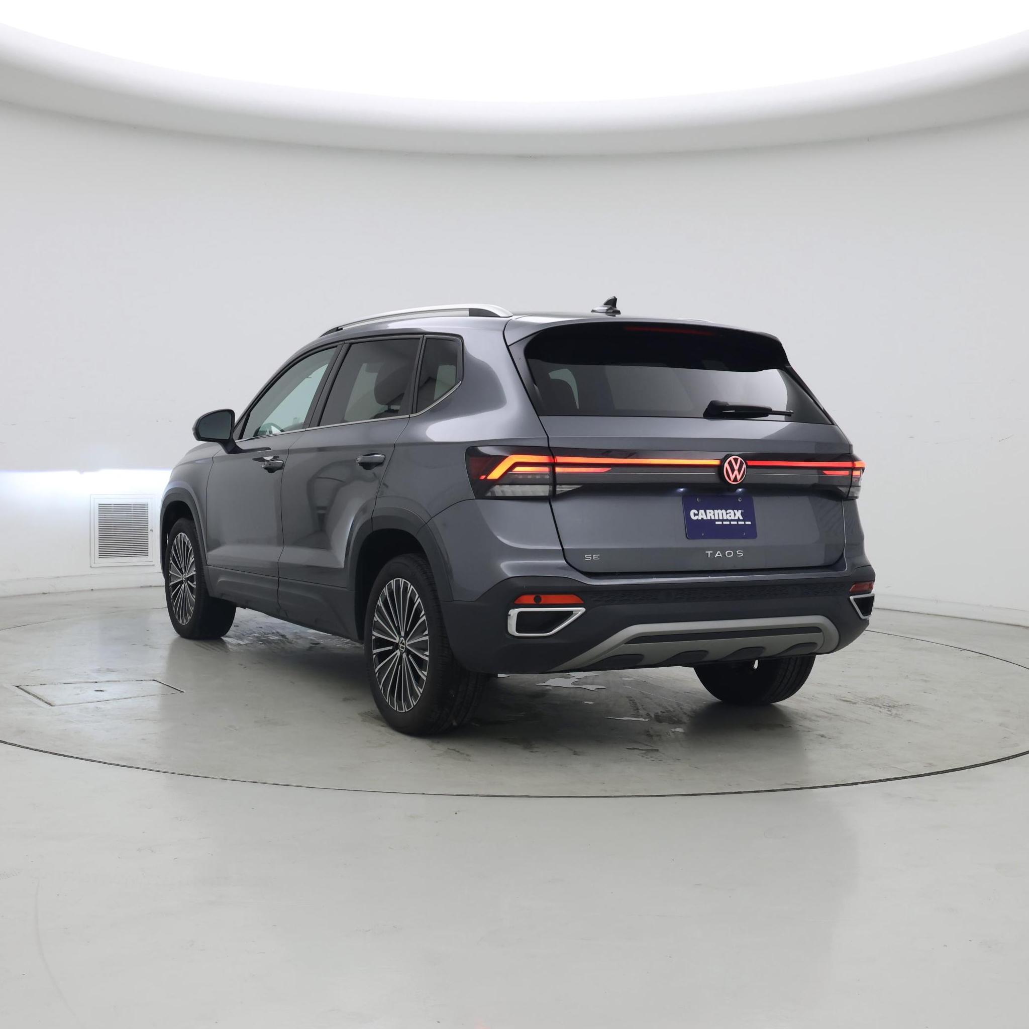 Thumbnail: 2025 Volkswagen Taos - 2
